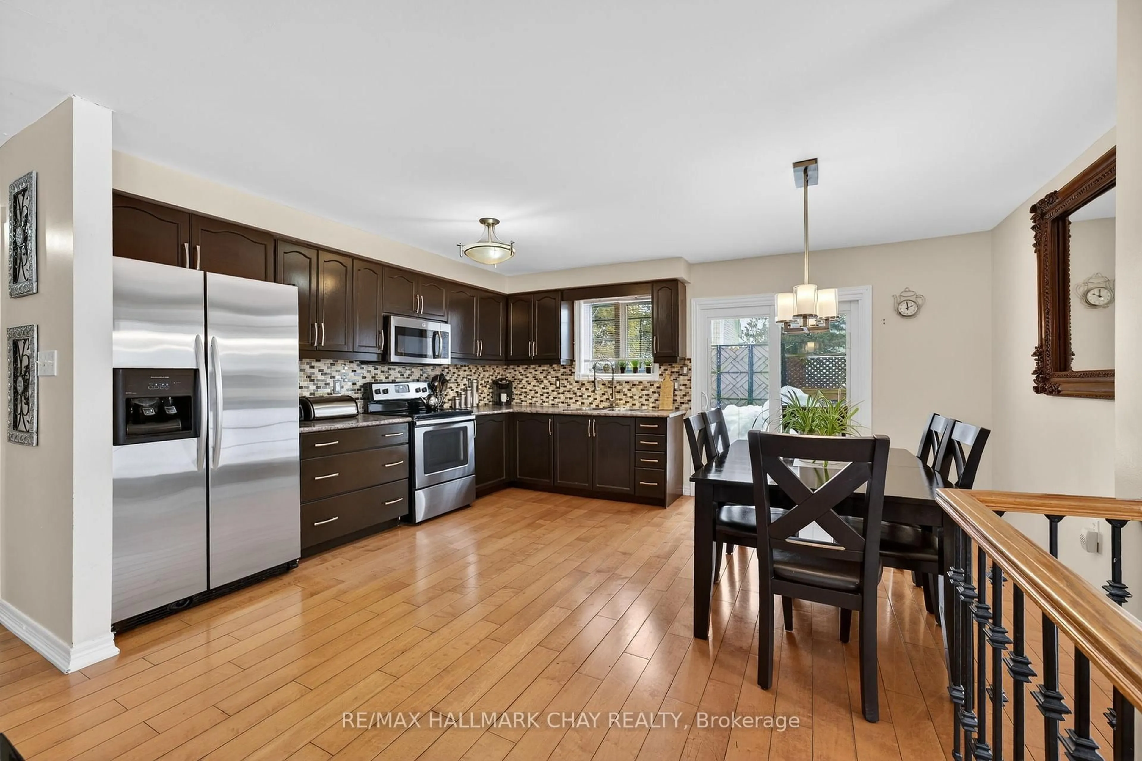 Open concept kitchen, unknown for 2175 Adullam Ave, Innisfil Ontario L9S 2B3
