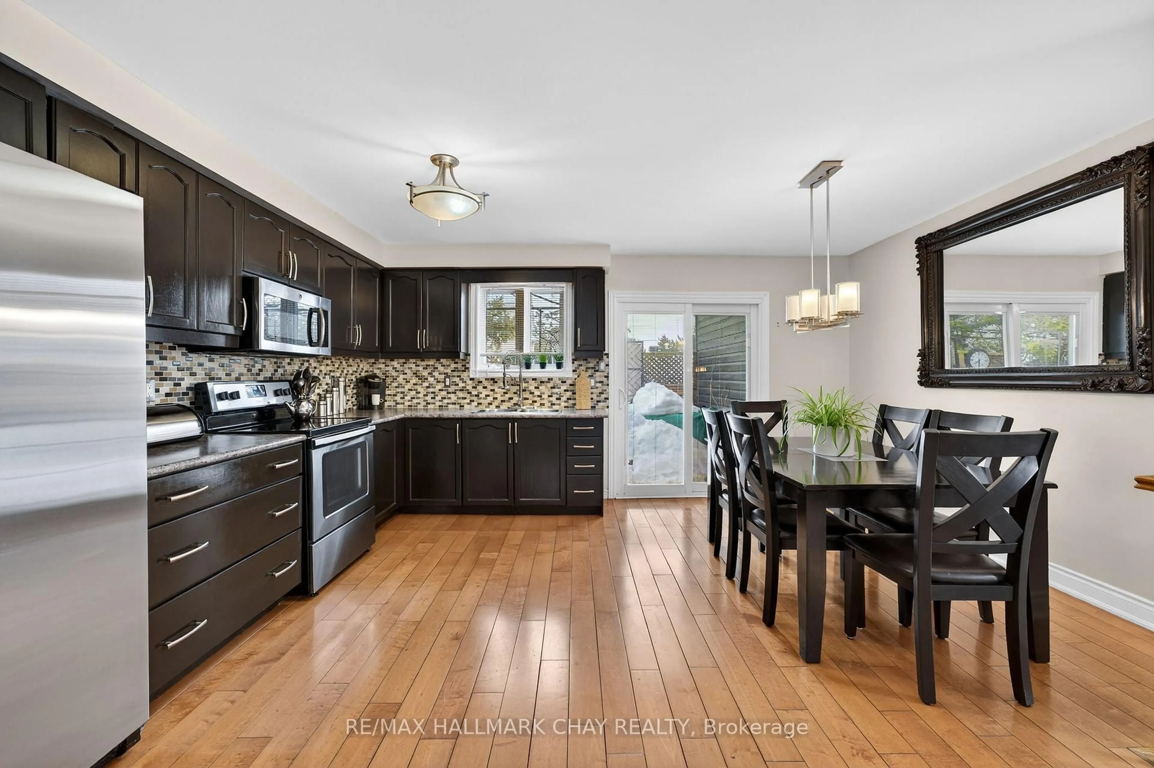 Open concept kitchen, unknown for 2175 Adullam Ave, Innisfil Ontario L9S 2B3