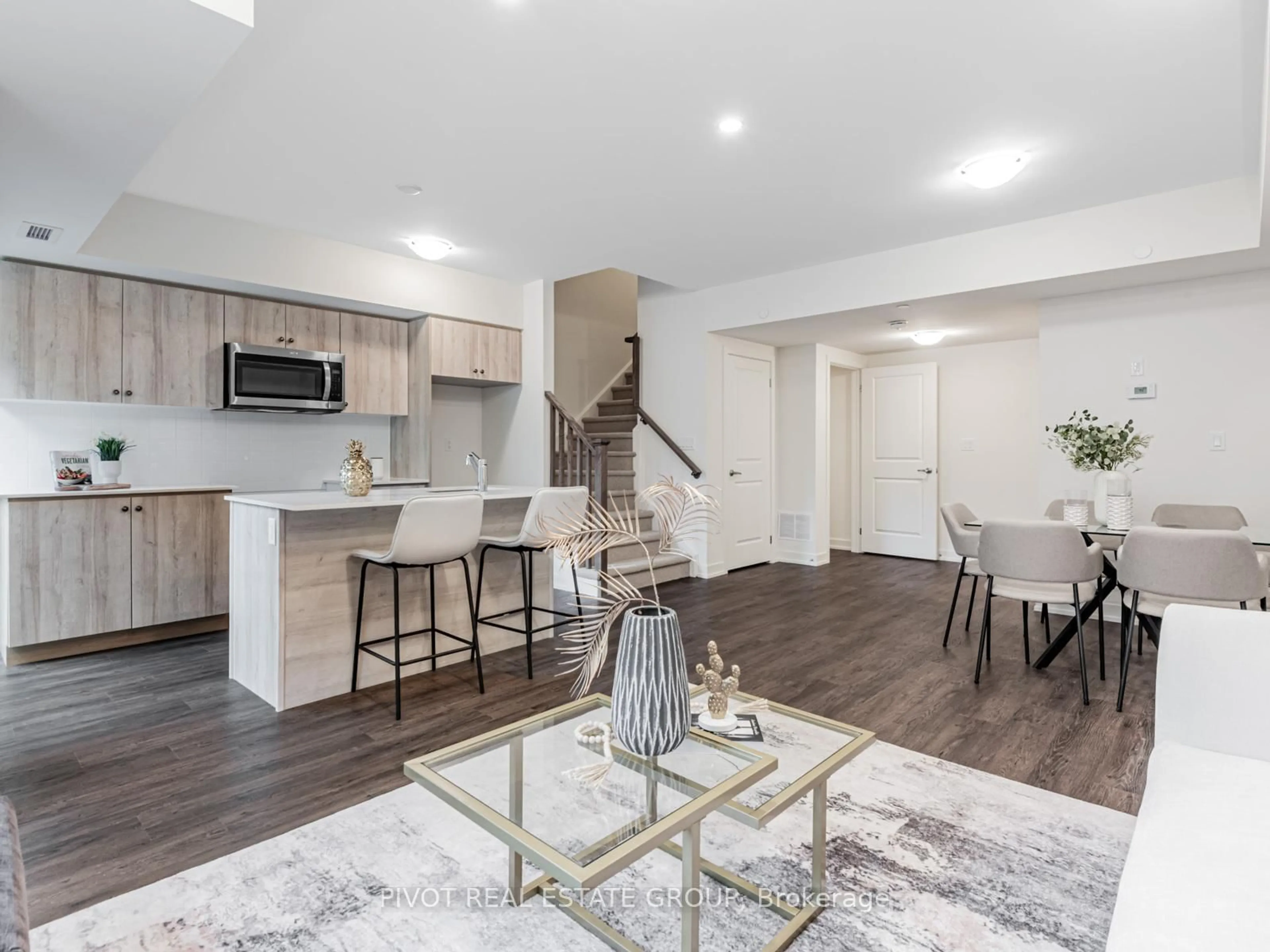 Open concept kitchen, unknown for 60 Elizabeth St #3408, Richmond Hill Ontario L4C 5W2