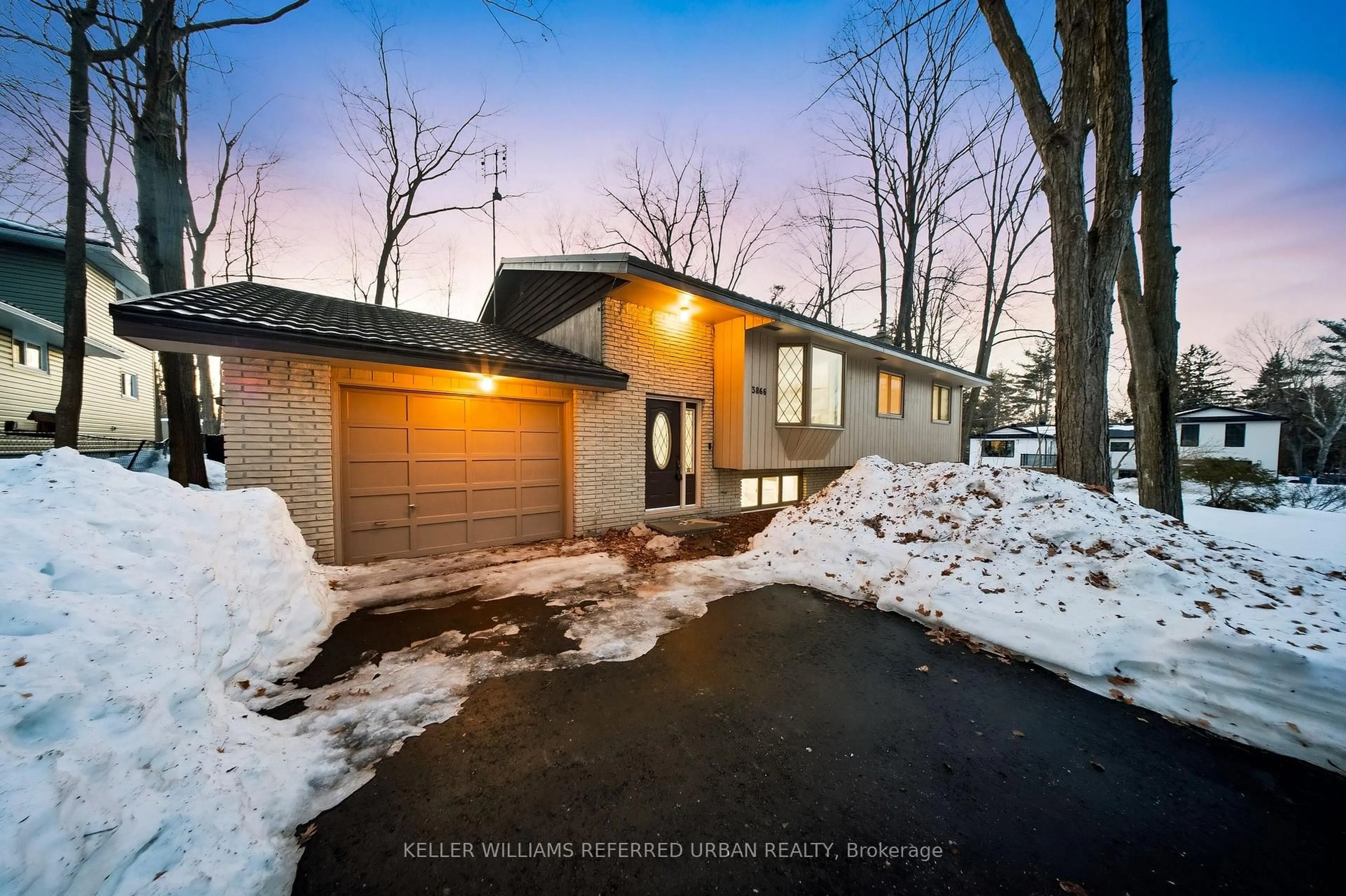 Unknown for 3866 Dixon Rd, Innisfil Ontario L9S 2R9