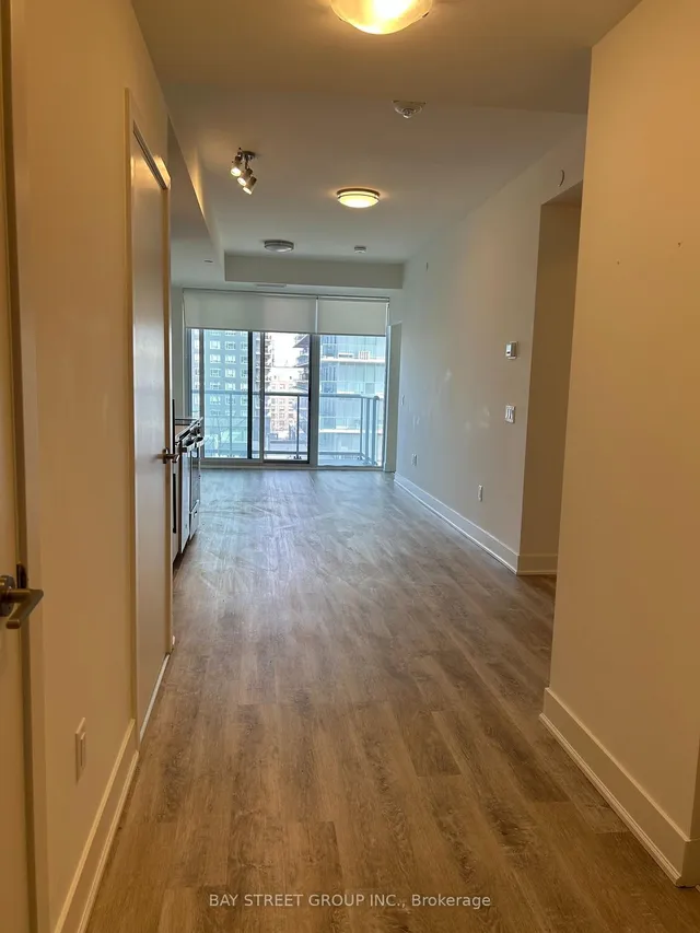 185 Deerfield Dr #612, Newmarket 3