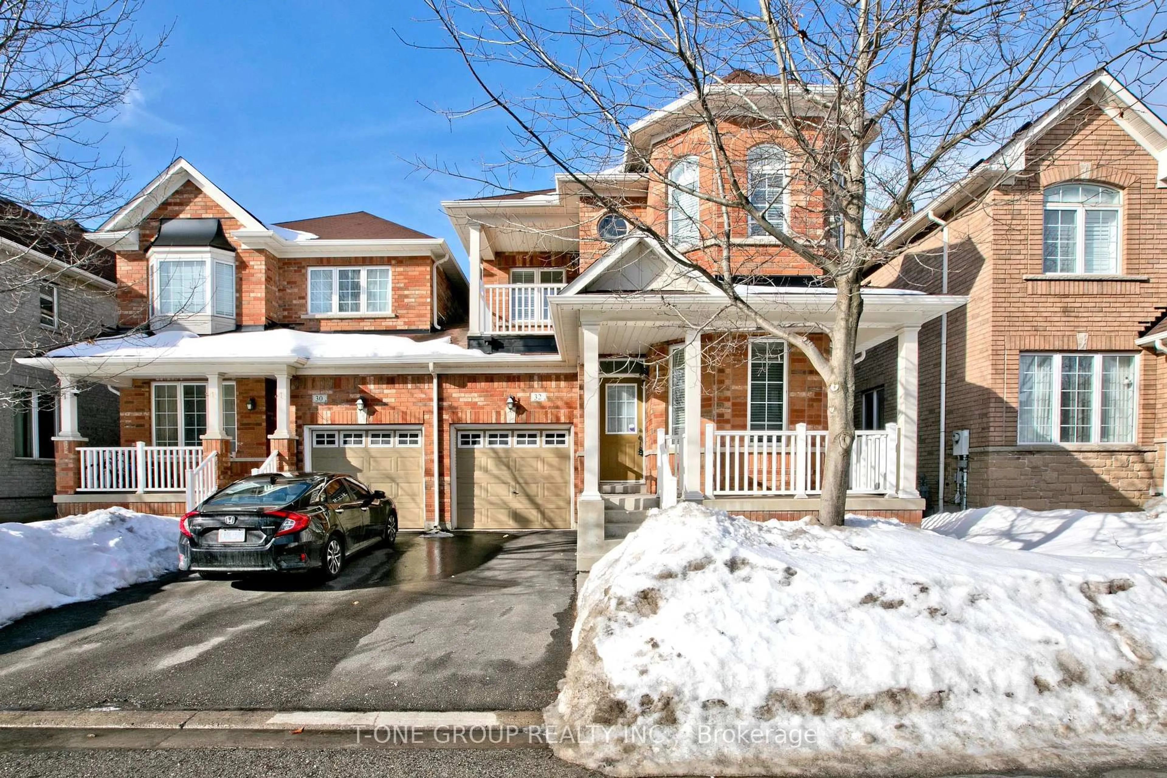 Home with brick exterior material, street for 32 Alexander Lawrie Ave, Markham Ontario L6E 0E3