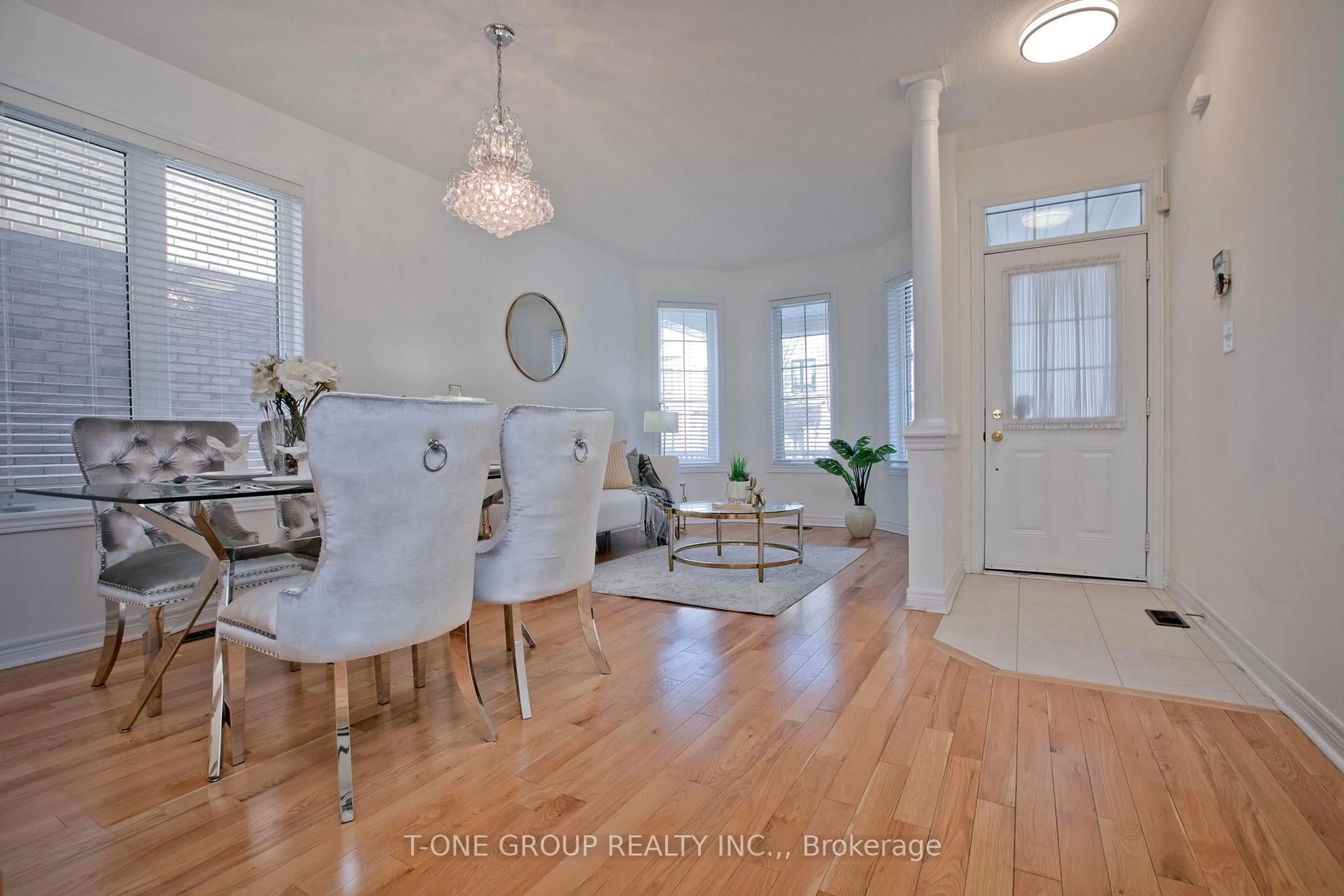 Dining room, unknown for 32 Alexander Lawrie Ave, Markham Ontario L6E 0E3