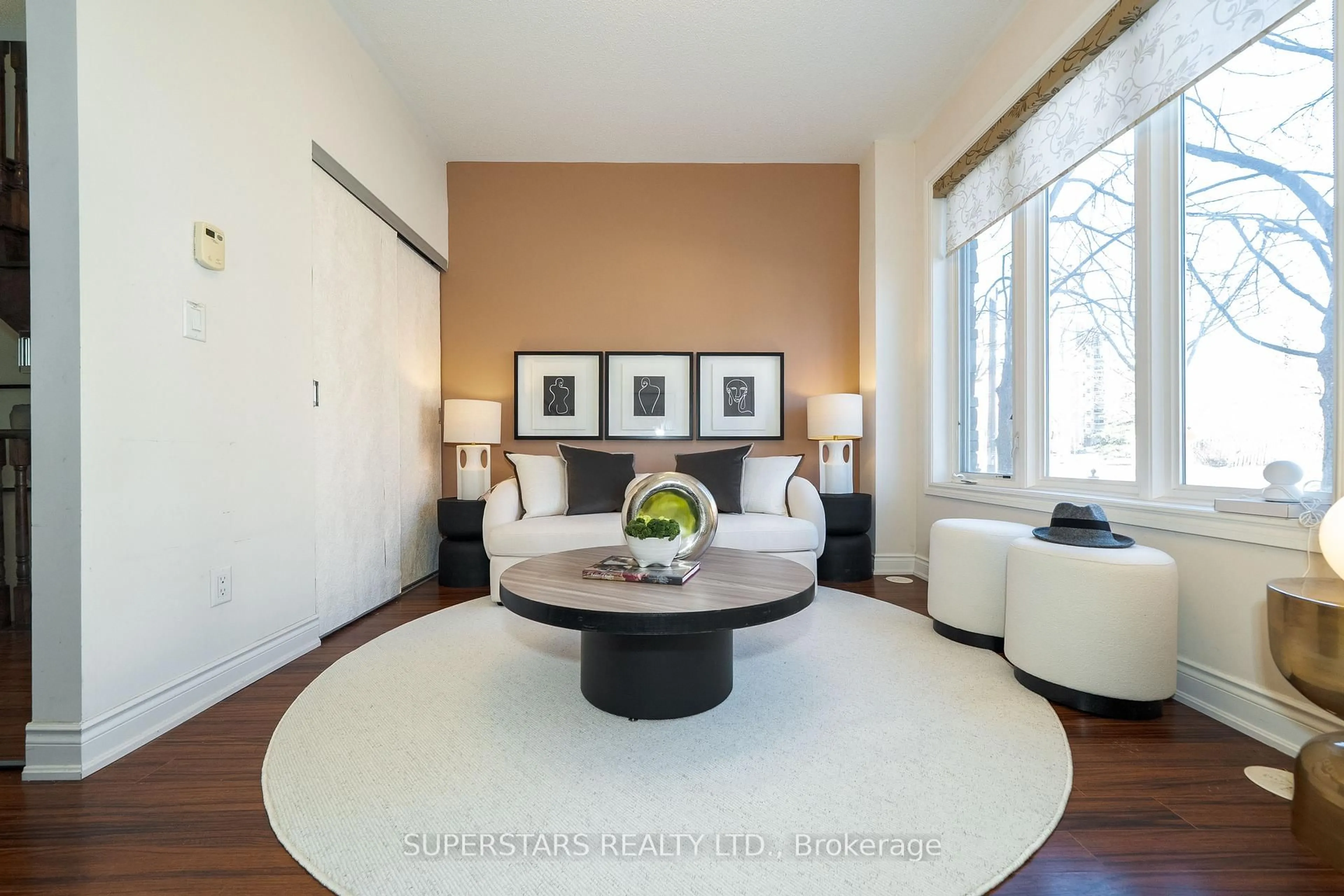 Living room with furniture, unknown for 261 South Park Rd, Markham Ontario L3T 0B6