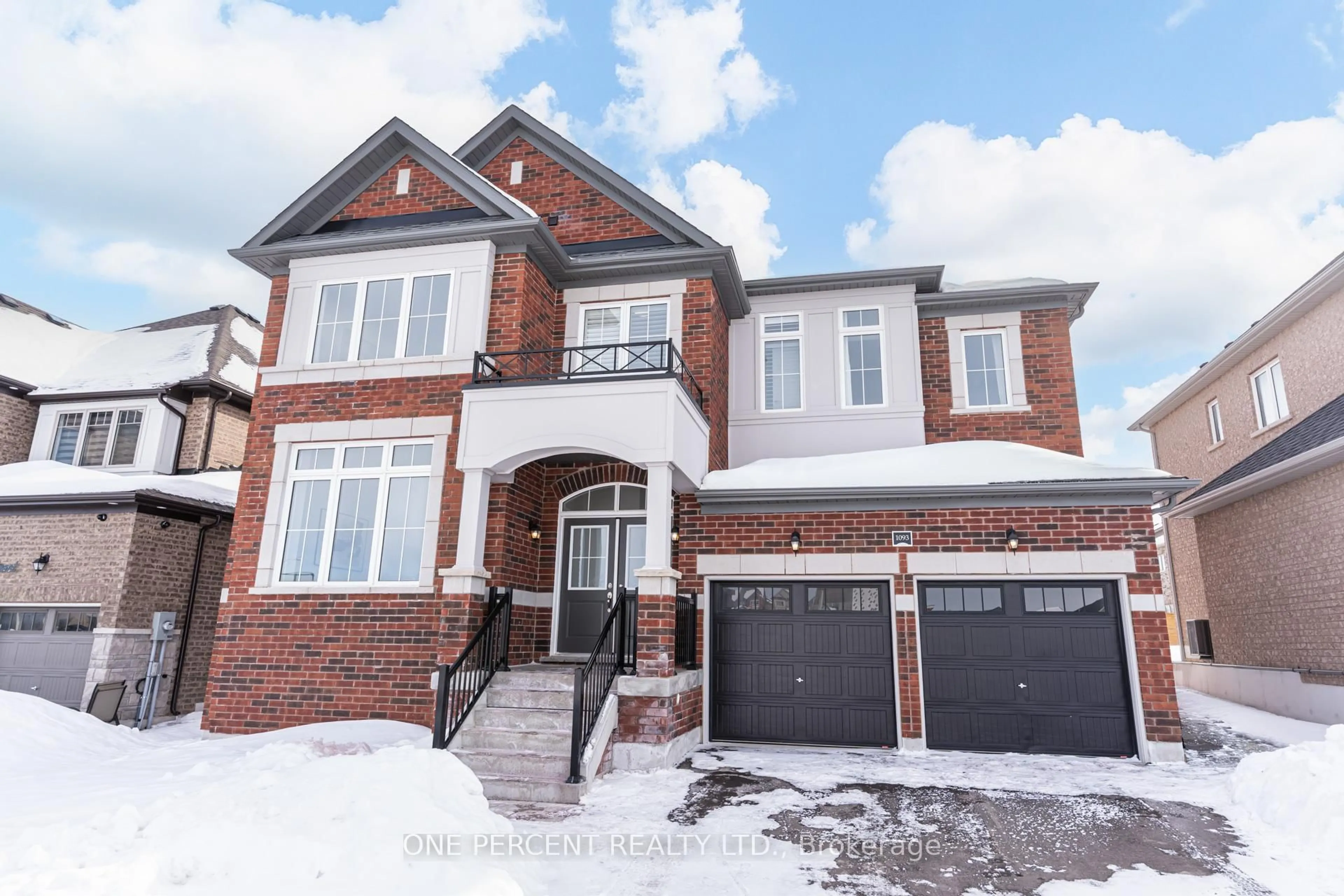 Home with brick exterior material, street for 1093 Cole St, Innisfil Ontario L9S 4R7