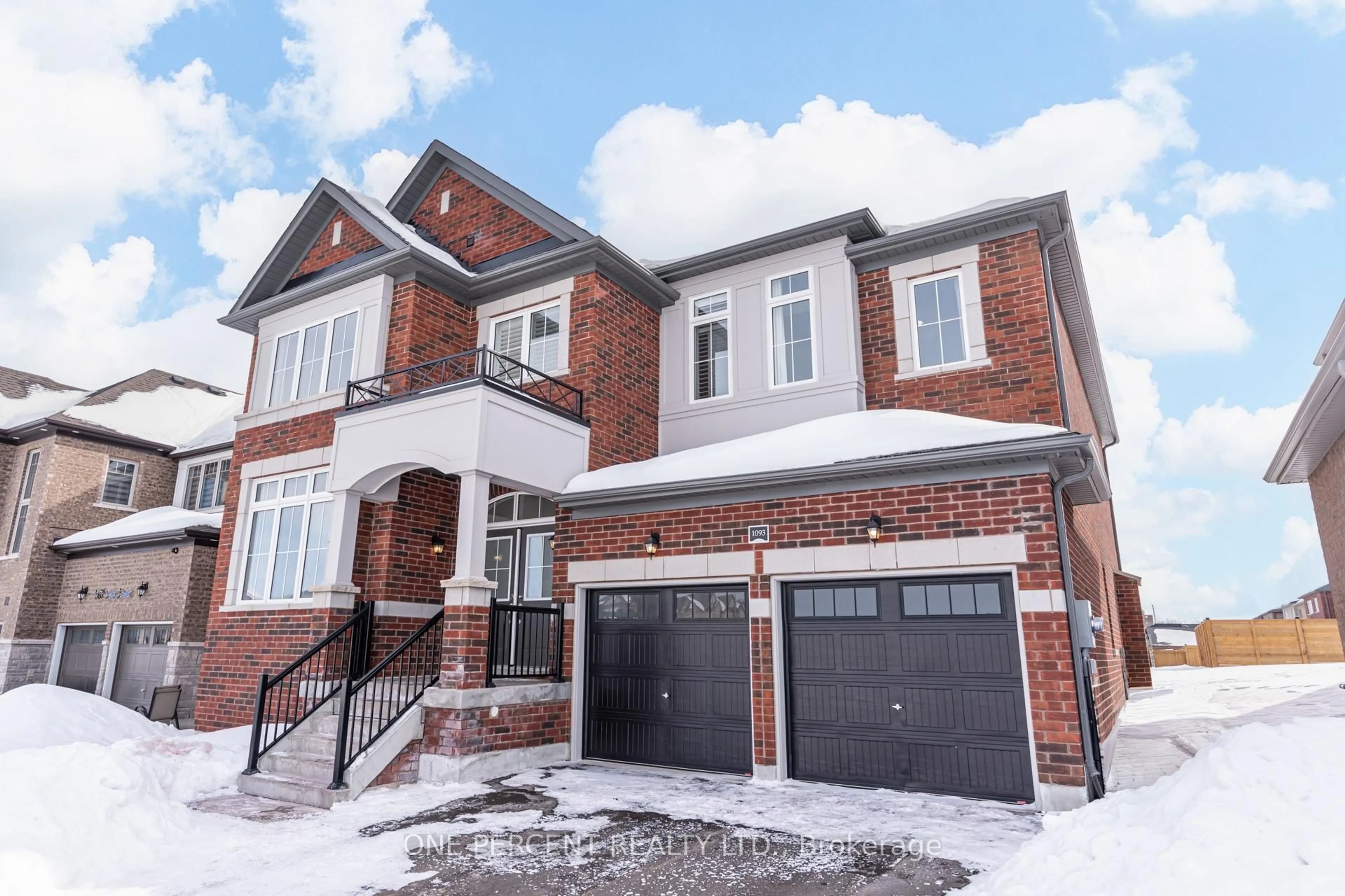 Home with brick exterior material, street for 1093 Cole St, Innisfil Ontario L9S 4R7