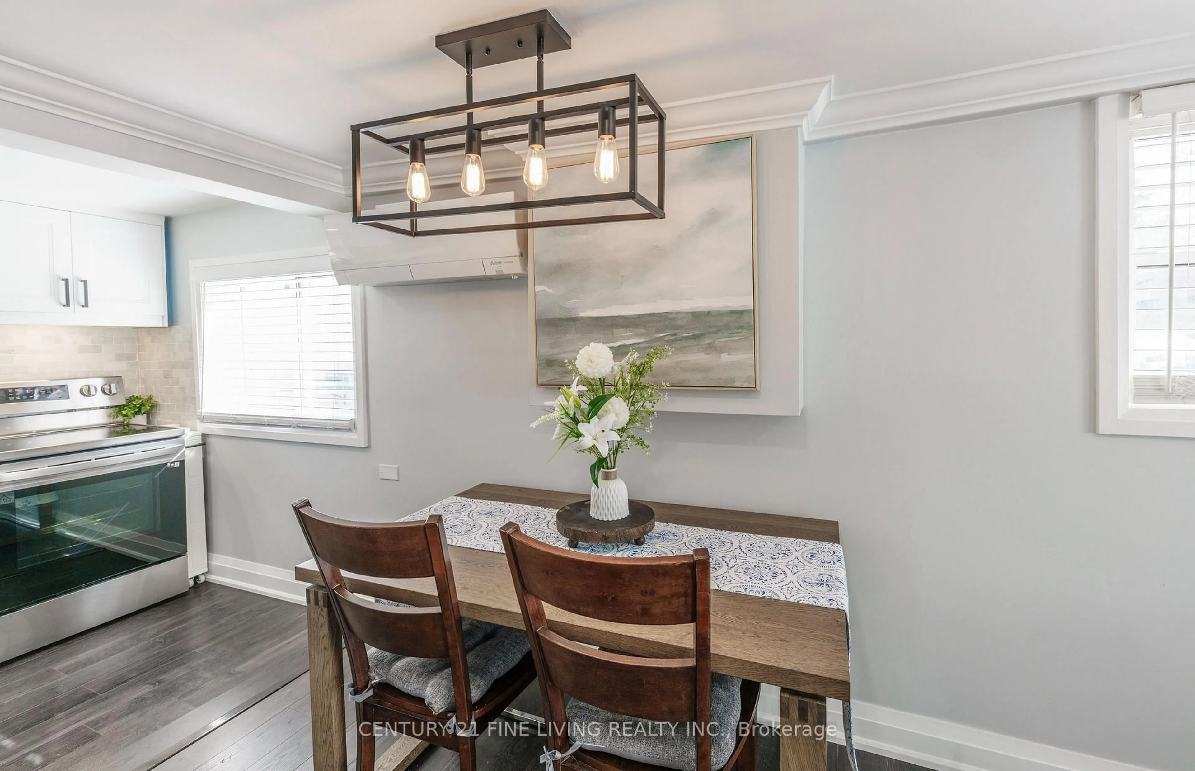 Dining room, wood/laminate floor for 6286 Black River Rd, Georgina Ontario L0E 1R0