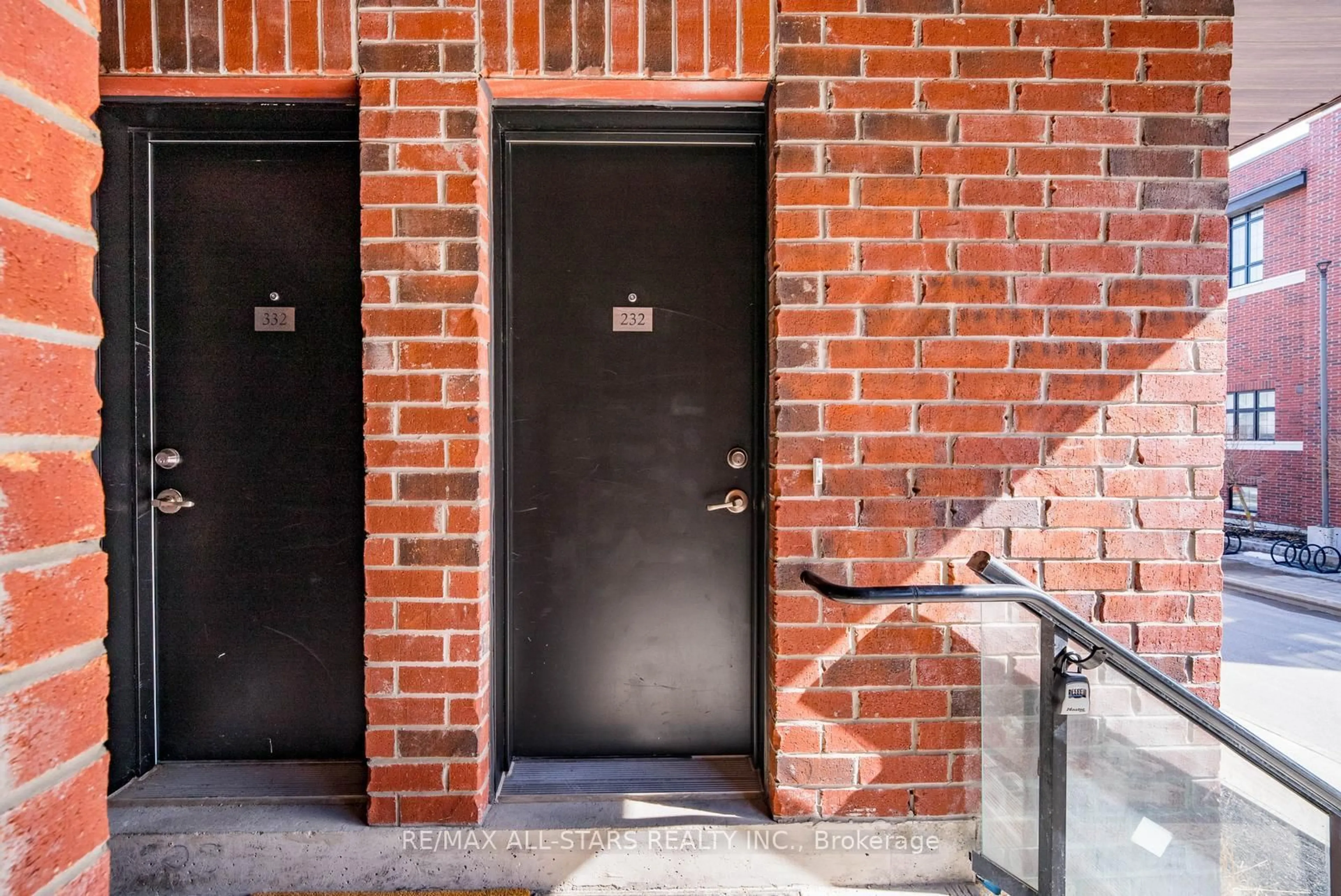 Unknown for 7 Bellcastle Gate #232, Whitchurch-Stouffville Ontario L4A 0W5