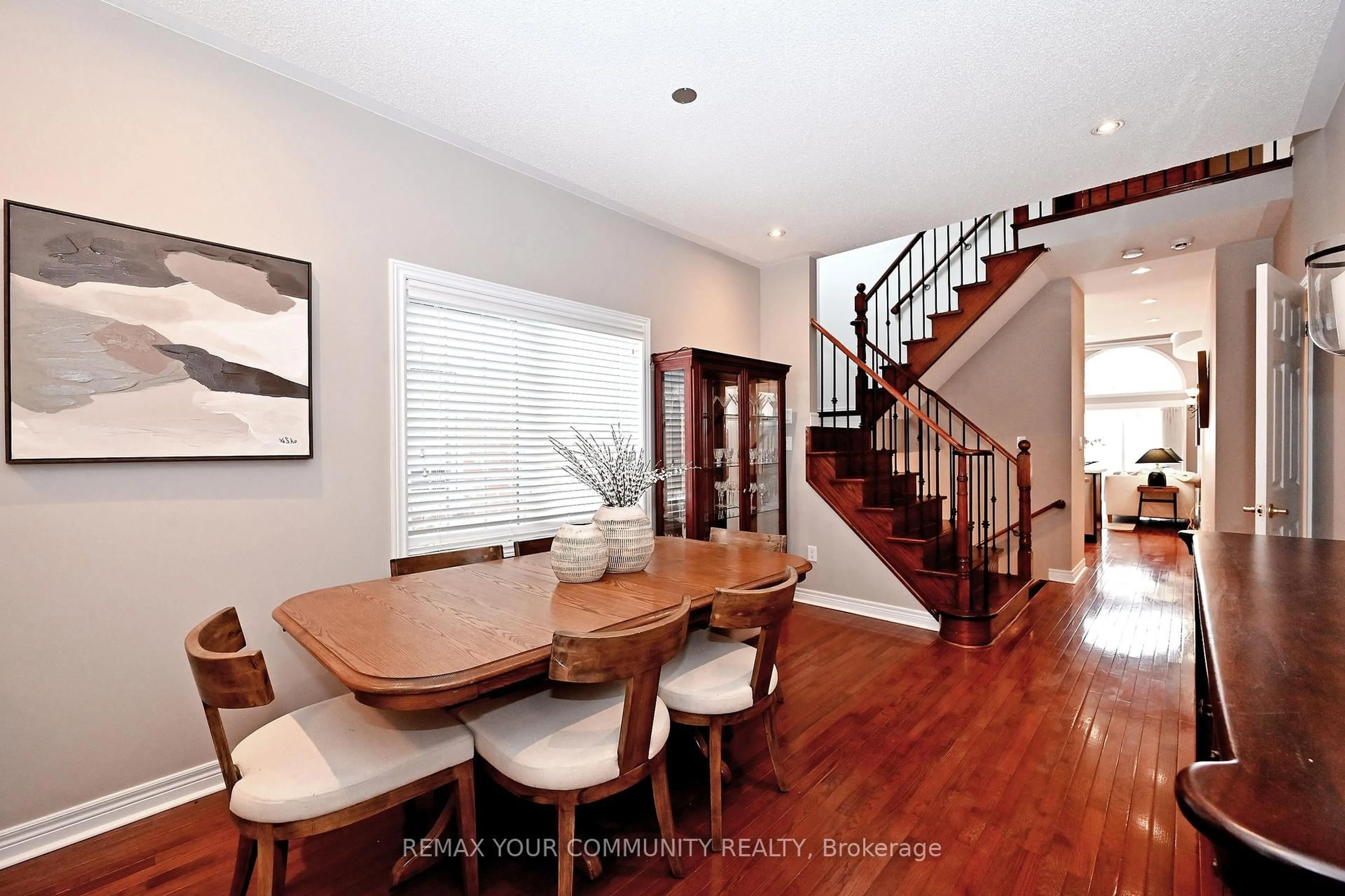 Unknown for 635 Tapestry Lane, Newmarket Ontario L3X 3C8