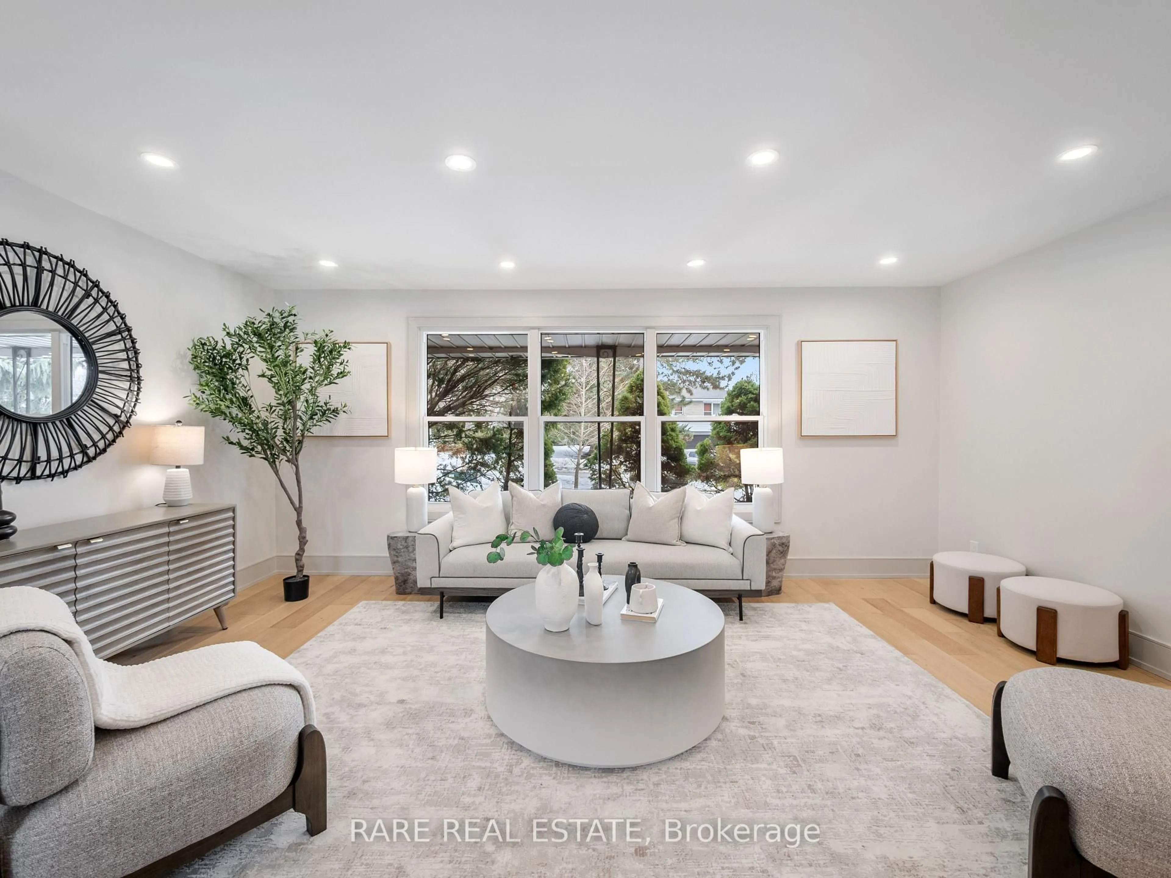 Living room with furniture, unknown for 45 Thorny Brae Dr, Markham Ontario L3T 3G5