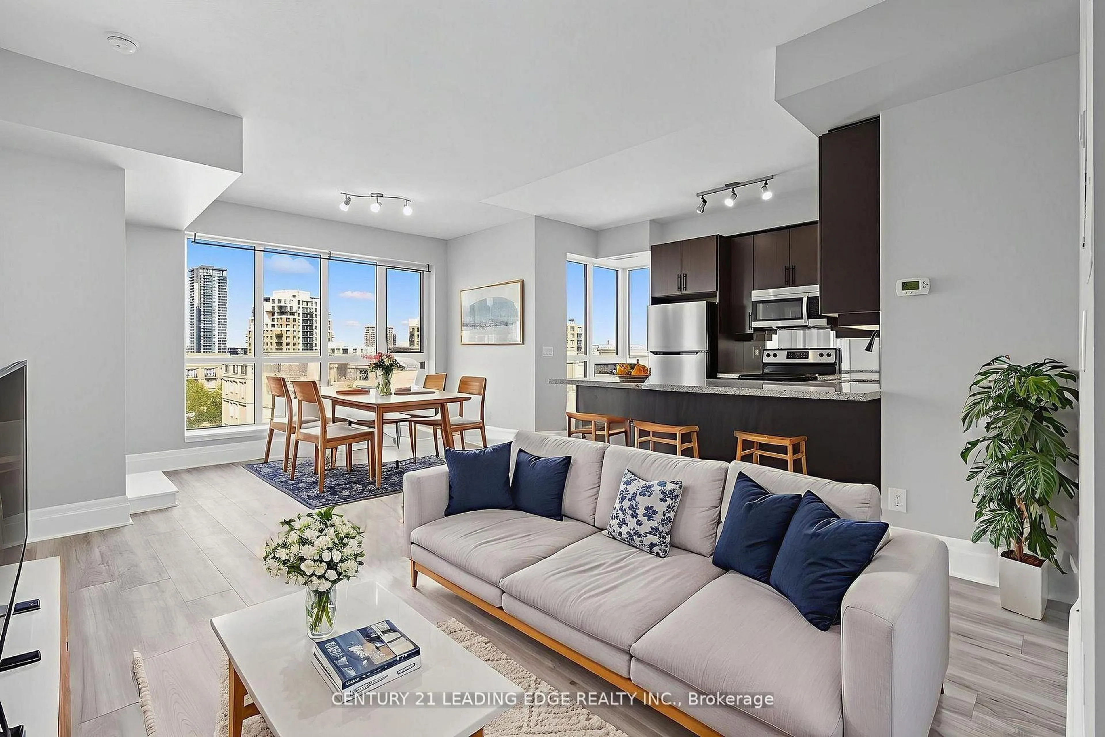 Open concept kitchen, unknown for 21 UPPER DUKE Cres #505, Markham Ontario L6G 0B7