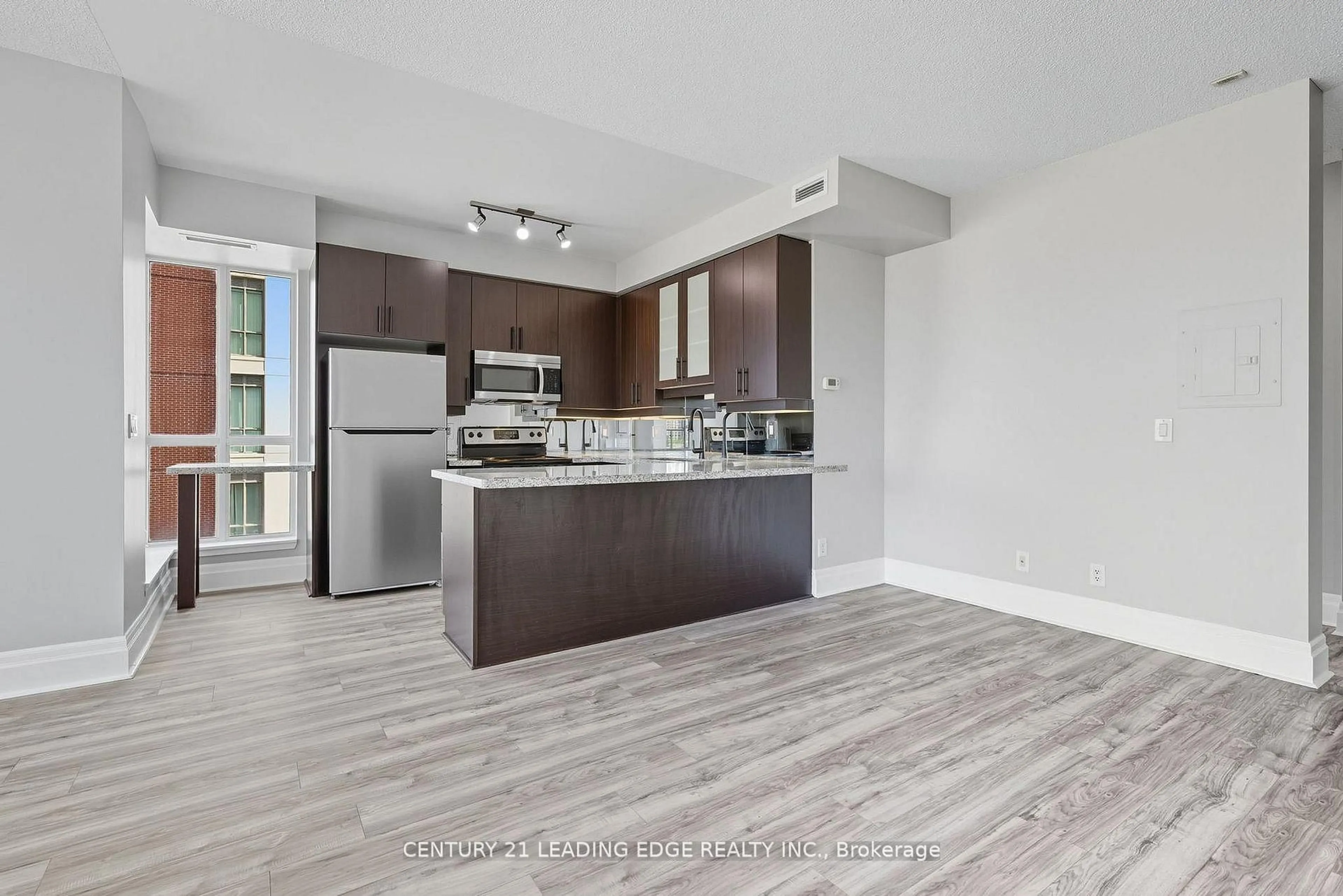 Open concept kitchen, unknown for 21 UPPER DUKE Cres #505, Markham Ontario L6G 0B7