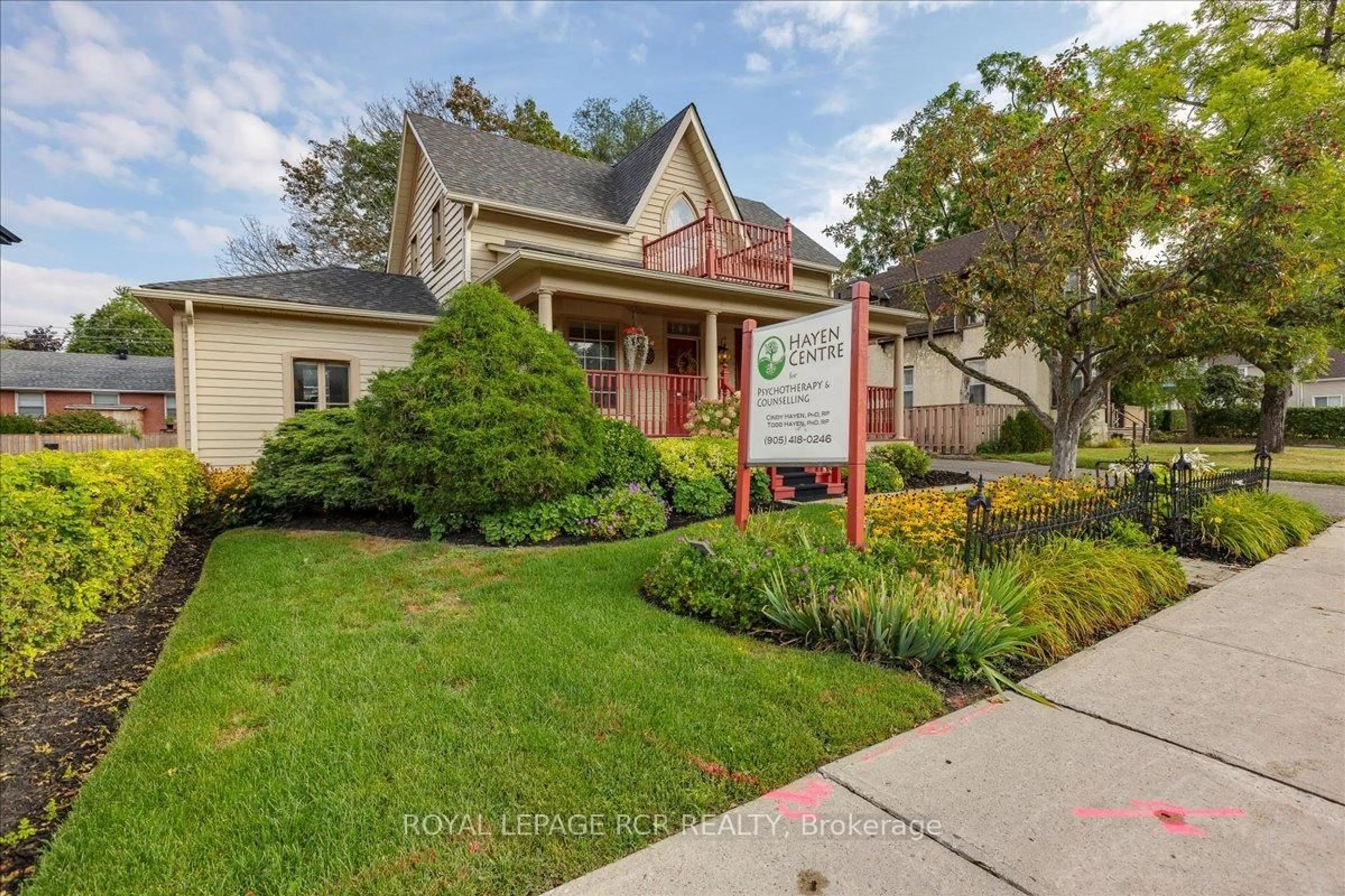 Home with brick exterior material, street for 50 Wellington St, Aurora Ontario L4G 1H5