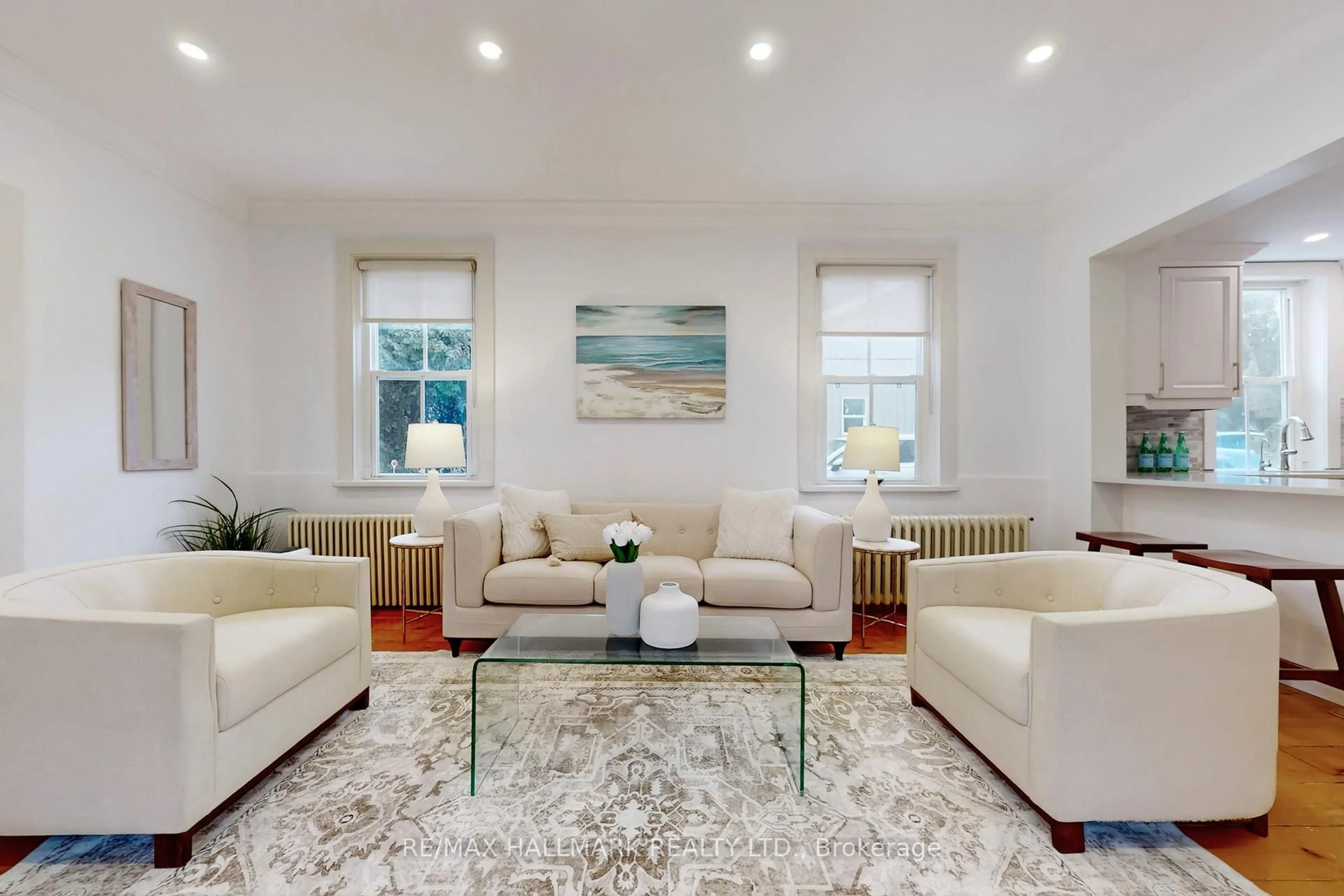 Living room with furniture, unknown for 64 Powell St, Richmond Hill Ontario L4C 4S4