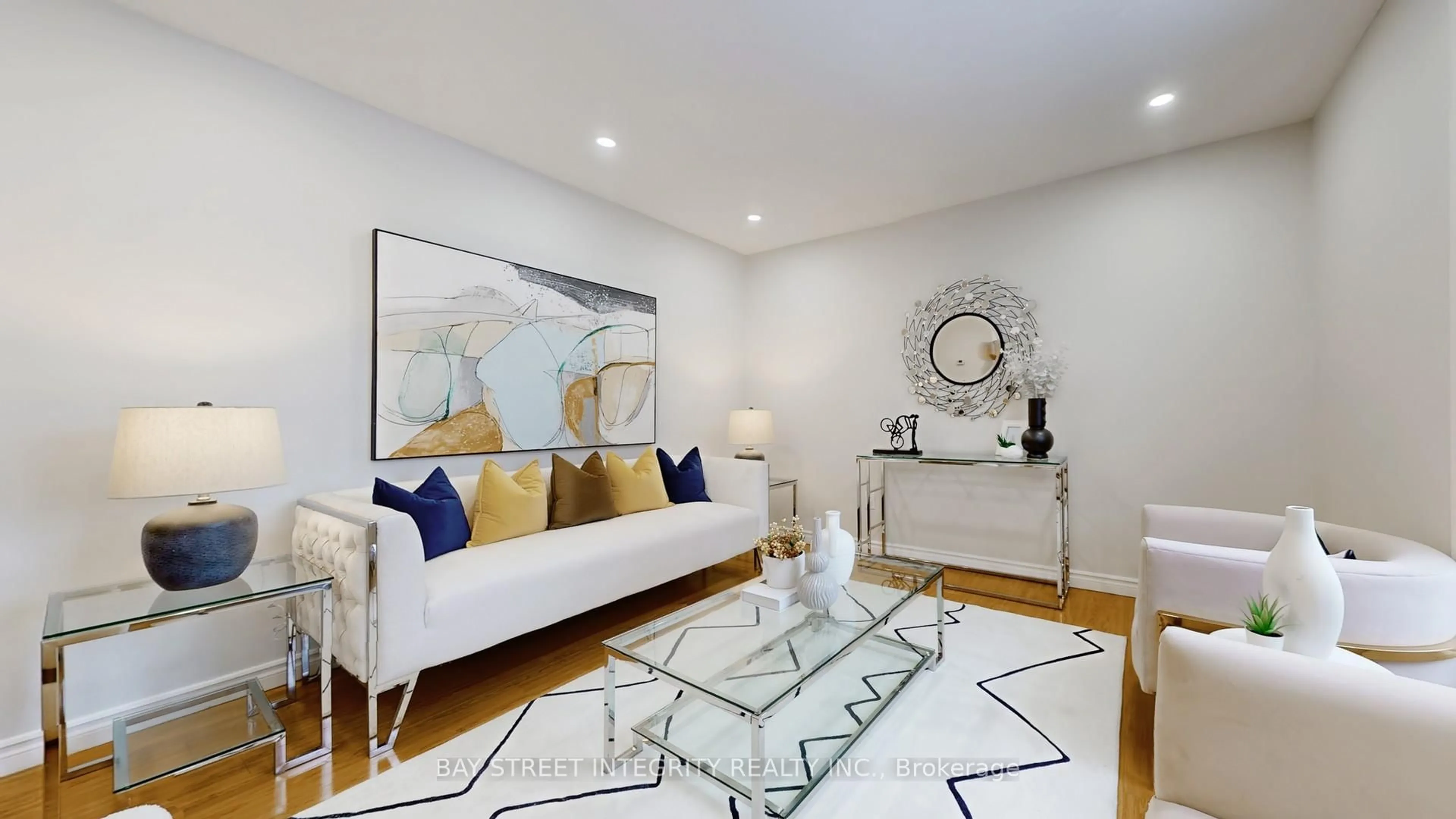 Living room with furniture, unknown for 493 Sandford St, Newmarket Ontario L3Y 5E2