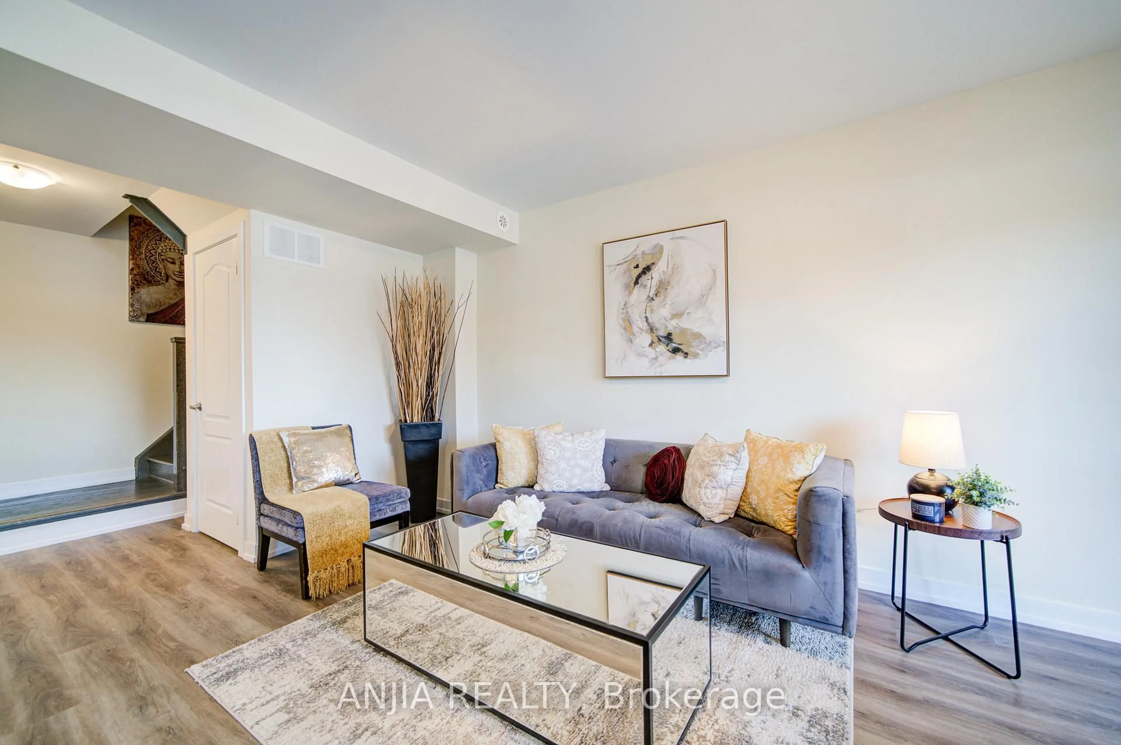 Living room with furniture, unknown for 10 Westmeath Lane #2209, Markham Ontario L6B 1N5