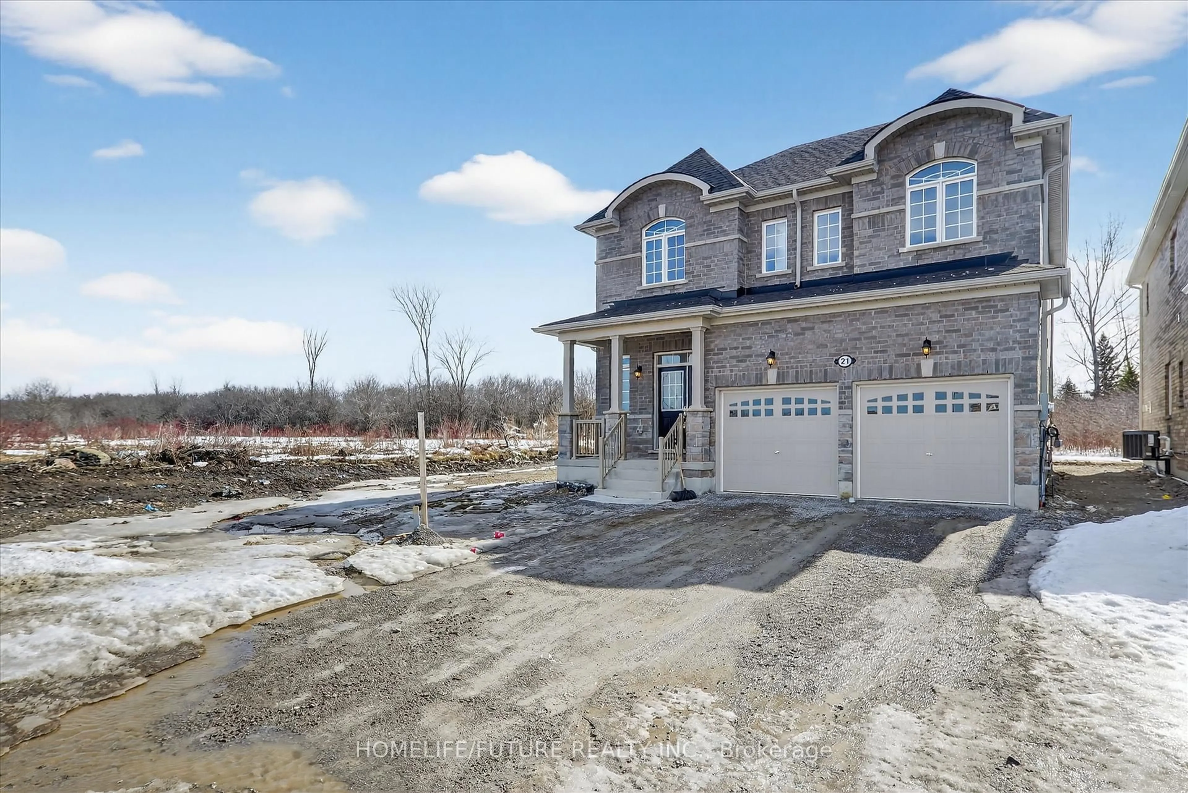 A pic from outside/outdoor area/front of a property/back of a property/a pic from drone, unknown for 21 Jeanne Pynn Ave, Georgina Ontario L0E 1R0