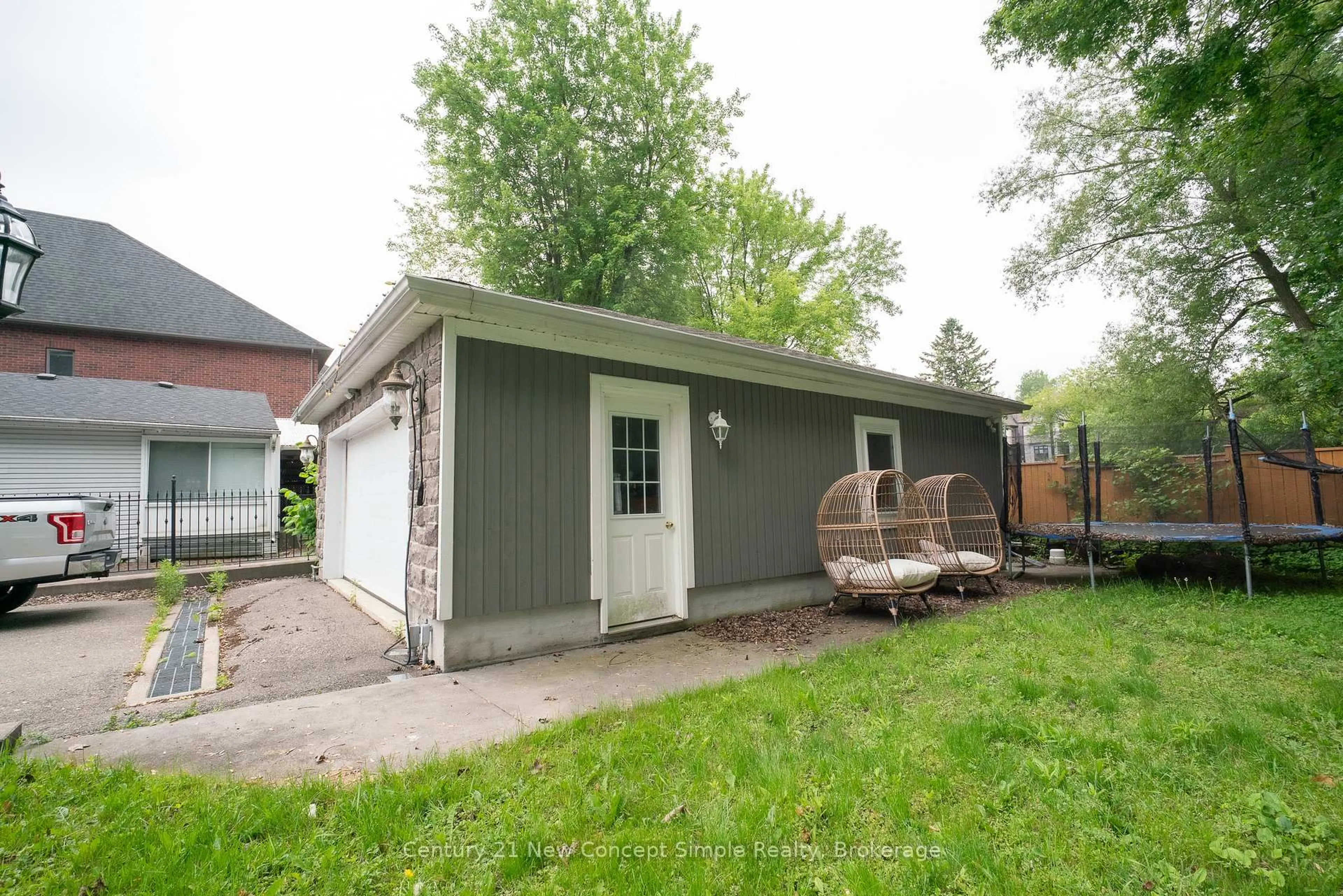 Shed for 116 Moray Ave, Richmond Hill Ontario L4E 3E1
