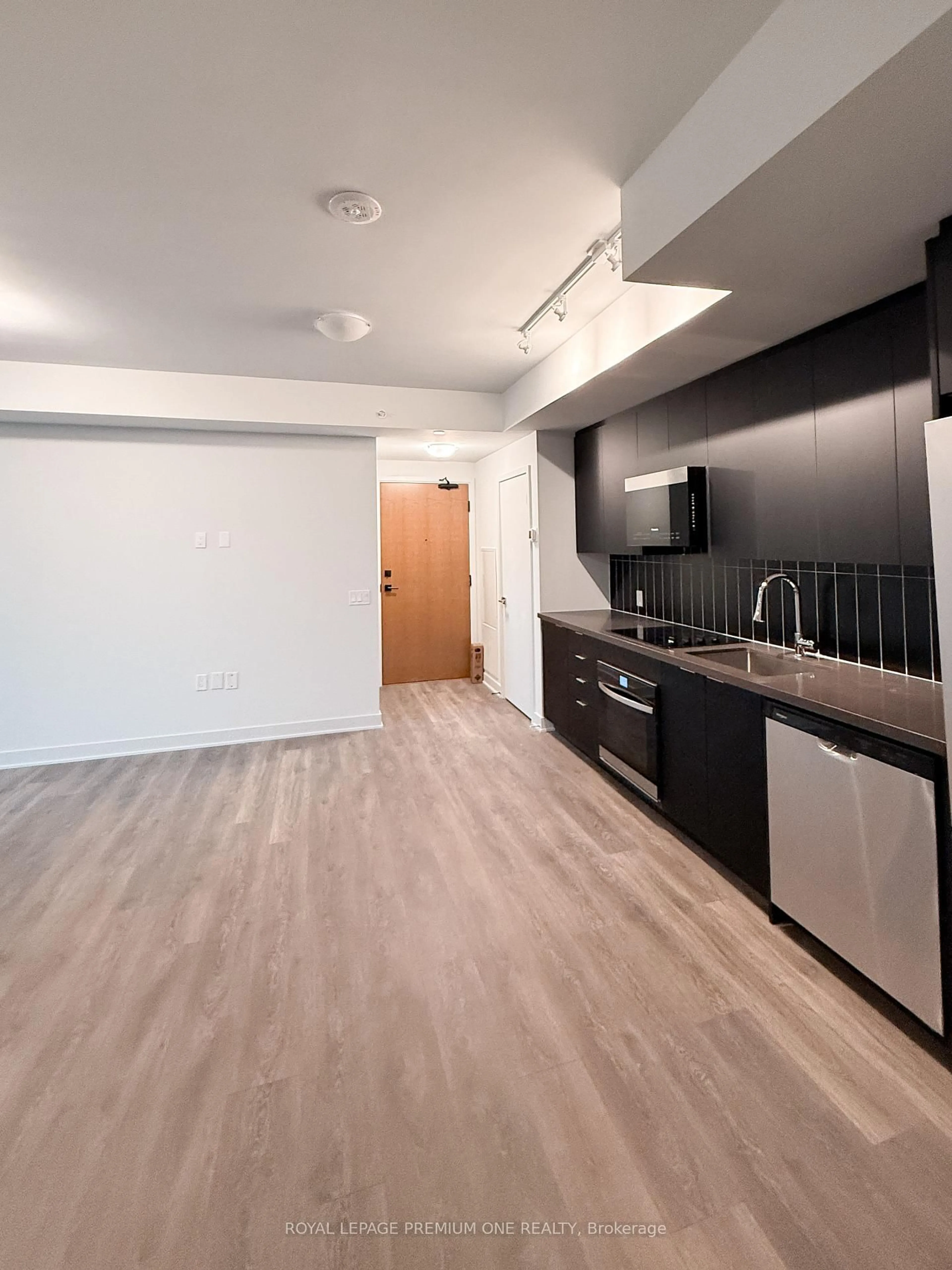 Unknown for 2920 Highway 7 #2404, Vaughan Ontario L4K 0P4