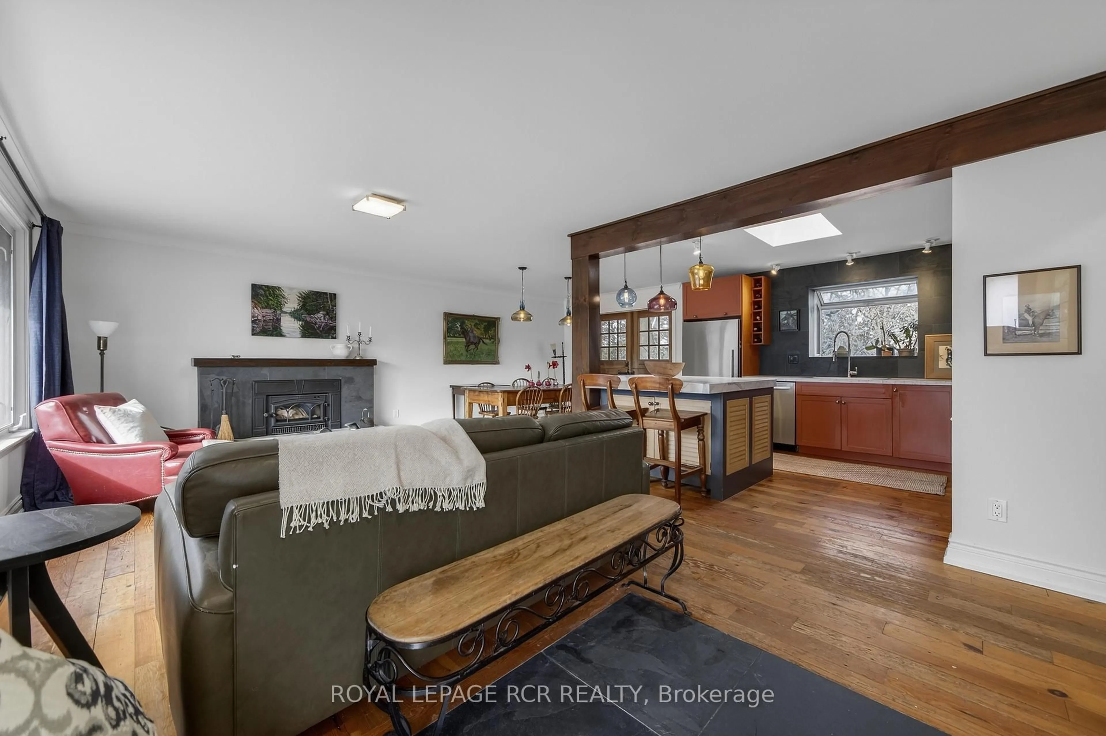 Open concept kitchen, unknown for 22 Rice Dr, King Ontario L0G 1T0