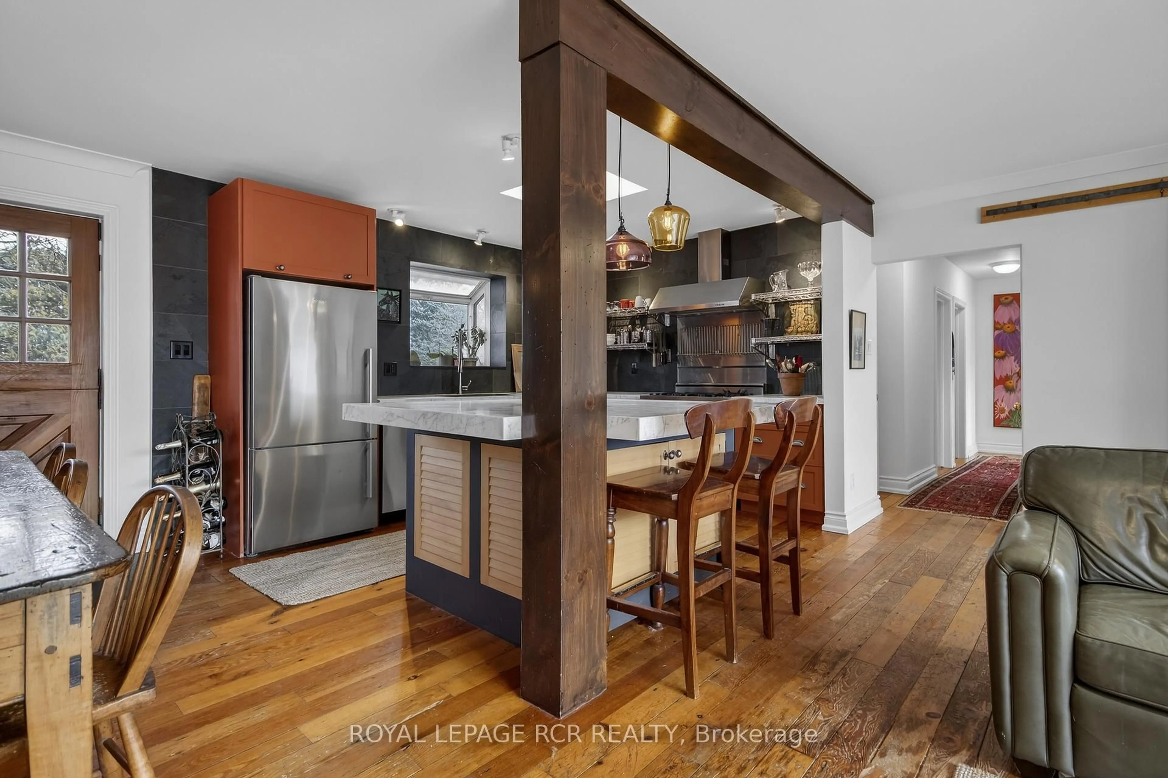Open concept kitchen, unknown for 22 Rice Dr, King Ontario L0G 1T0