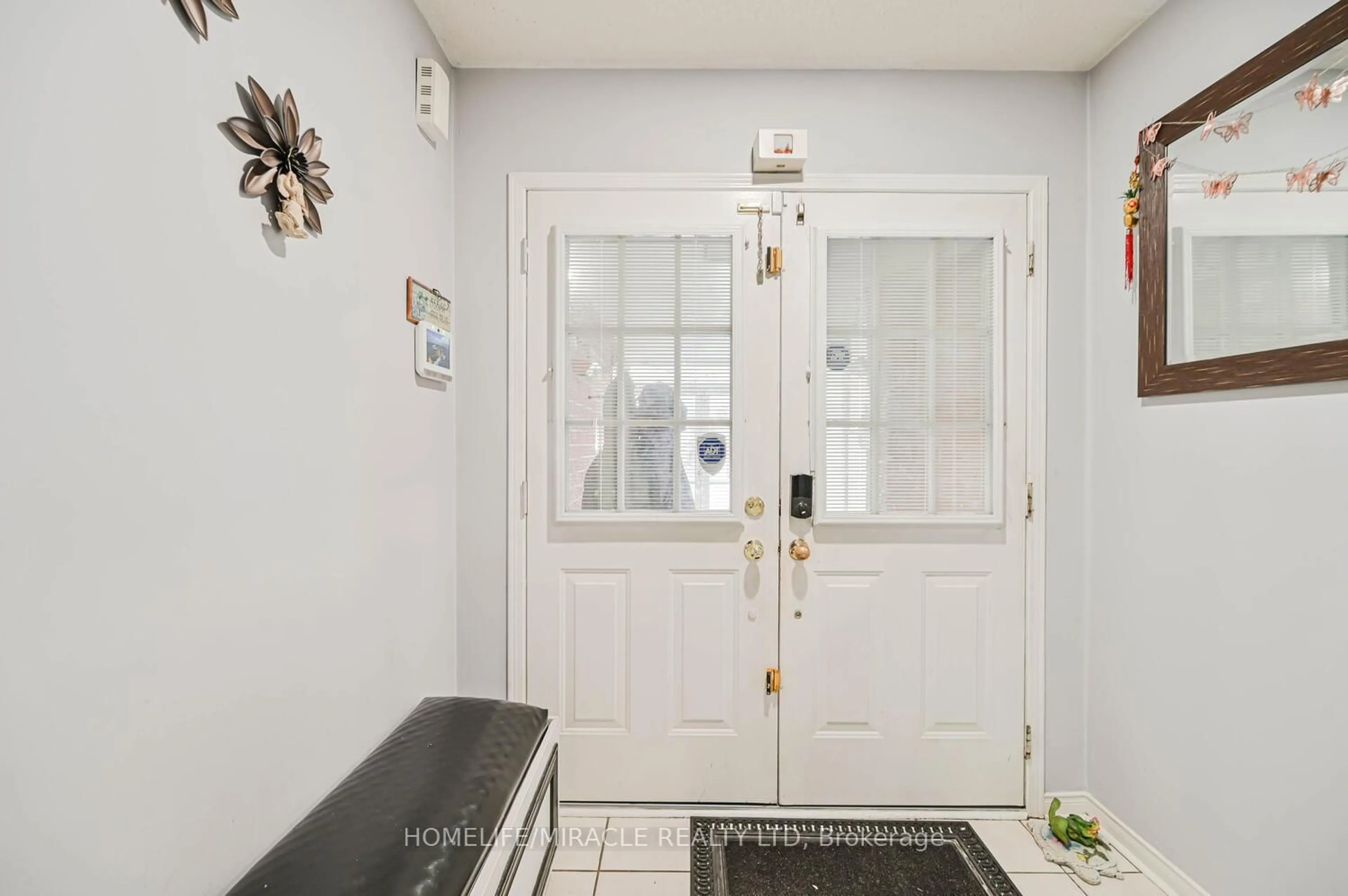 Indoor entryway for 79 Billingsley Cres, Markham Ontario L3S 4P2