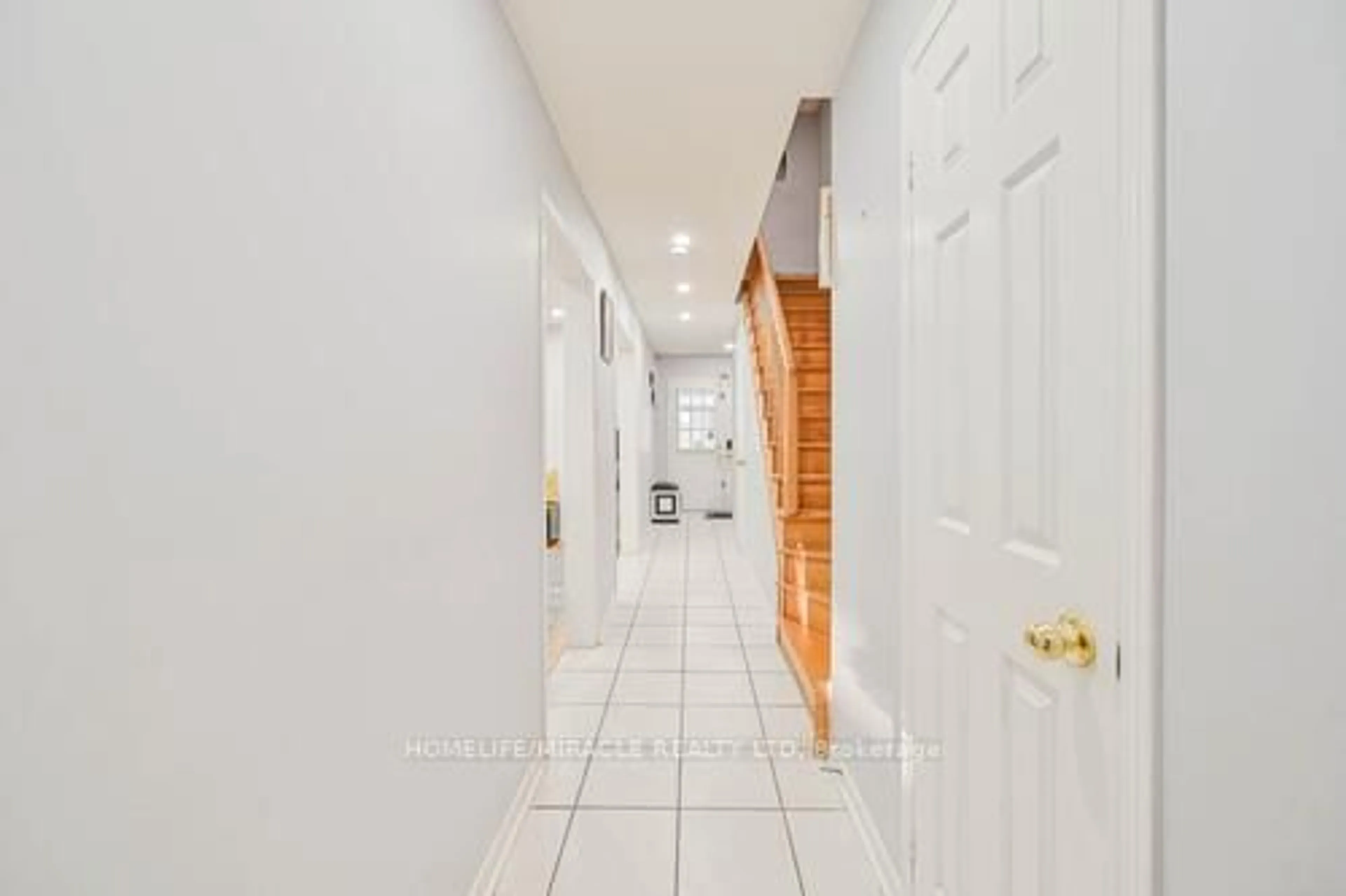 Indoor entryway for 79 Billingsley Cres, Markham Ontario L3S 4P2
