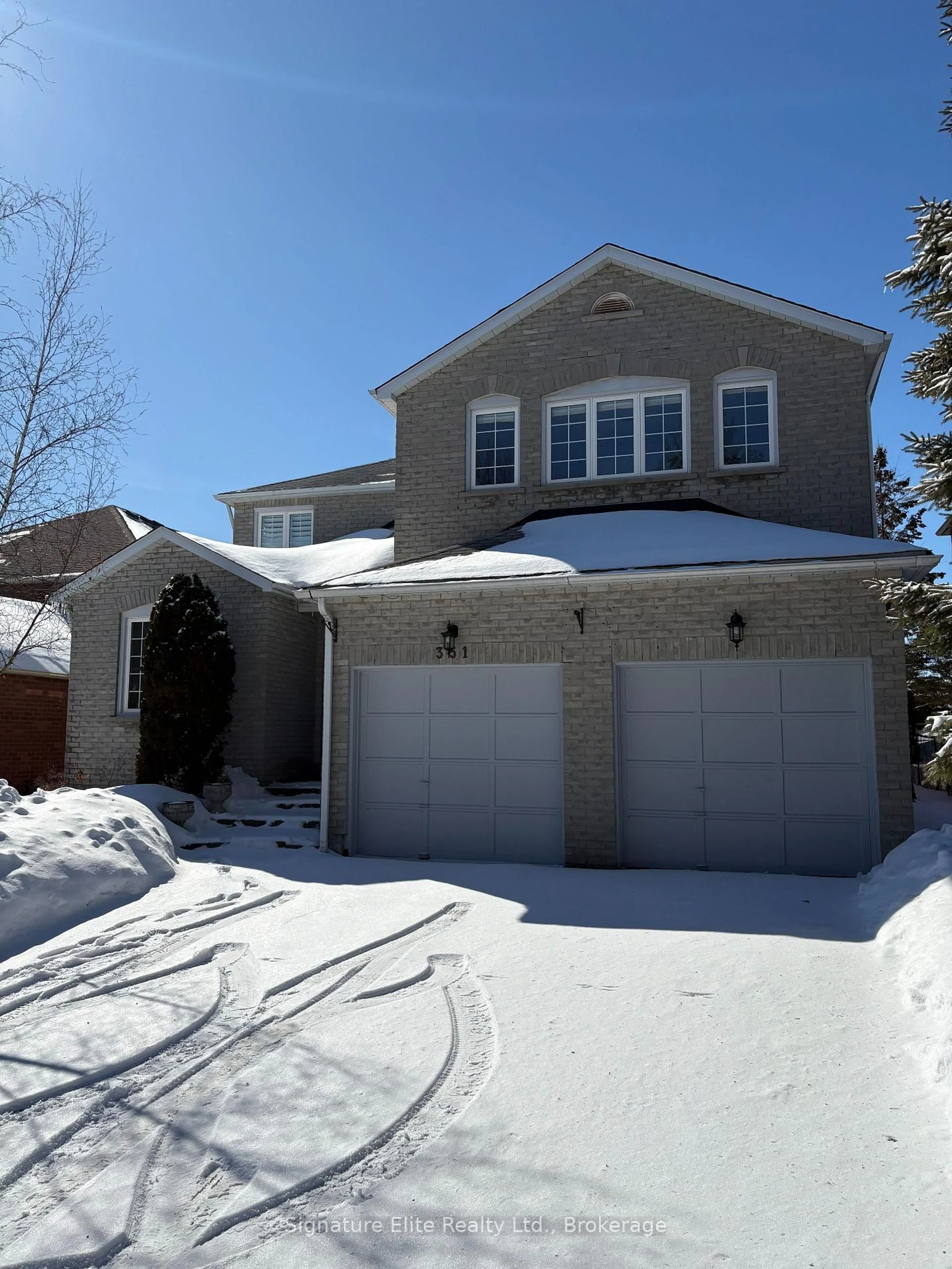 Home with brick exterior material, street for 351 Kirby Cres, Newmarket Ontario L3X 1G8