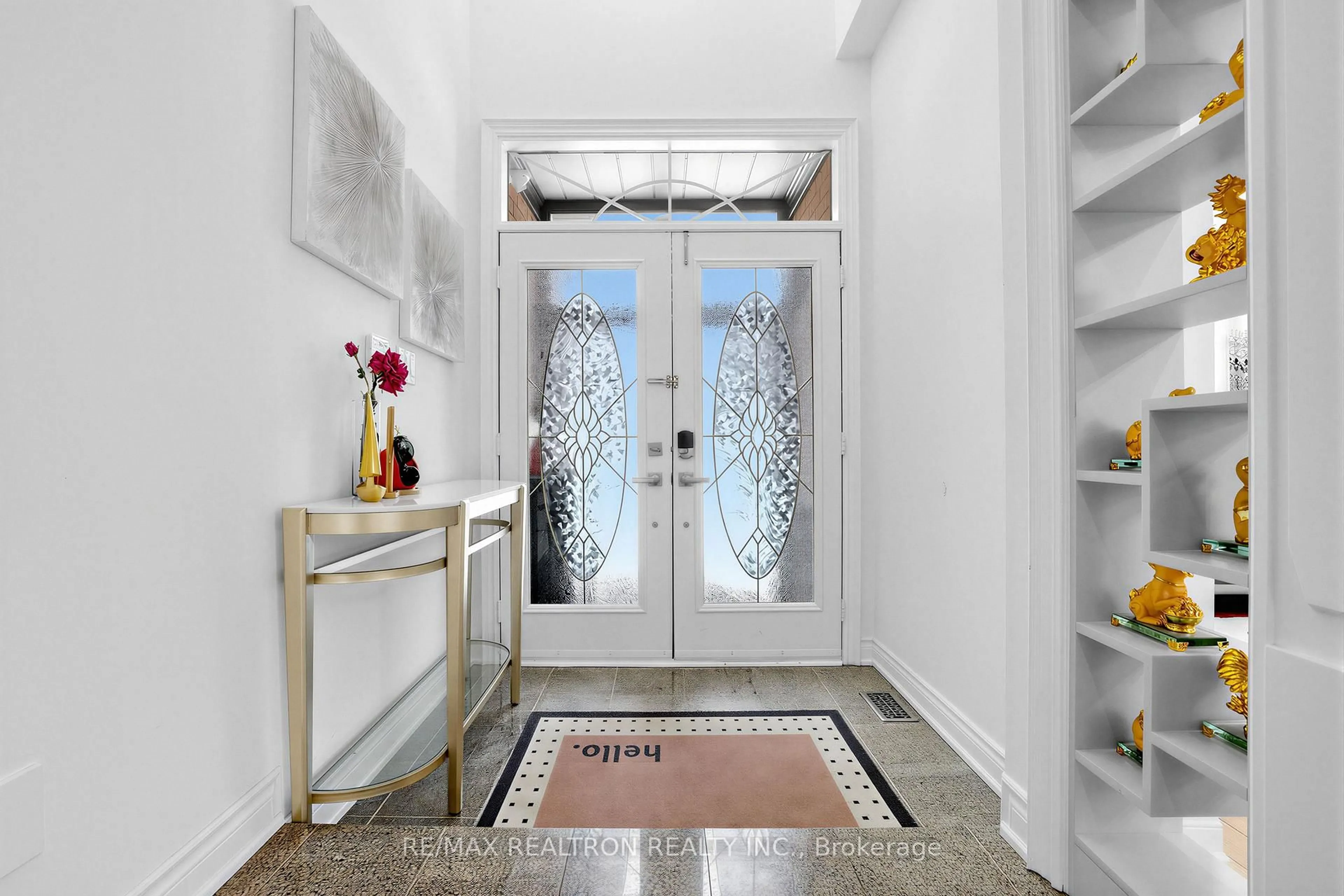 Indoor entryway for 71 Plum Tree Circ, Markham Ontario L6C 1V9