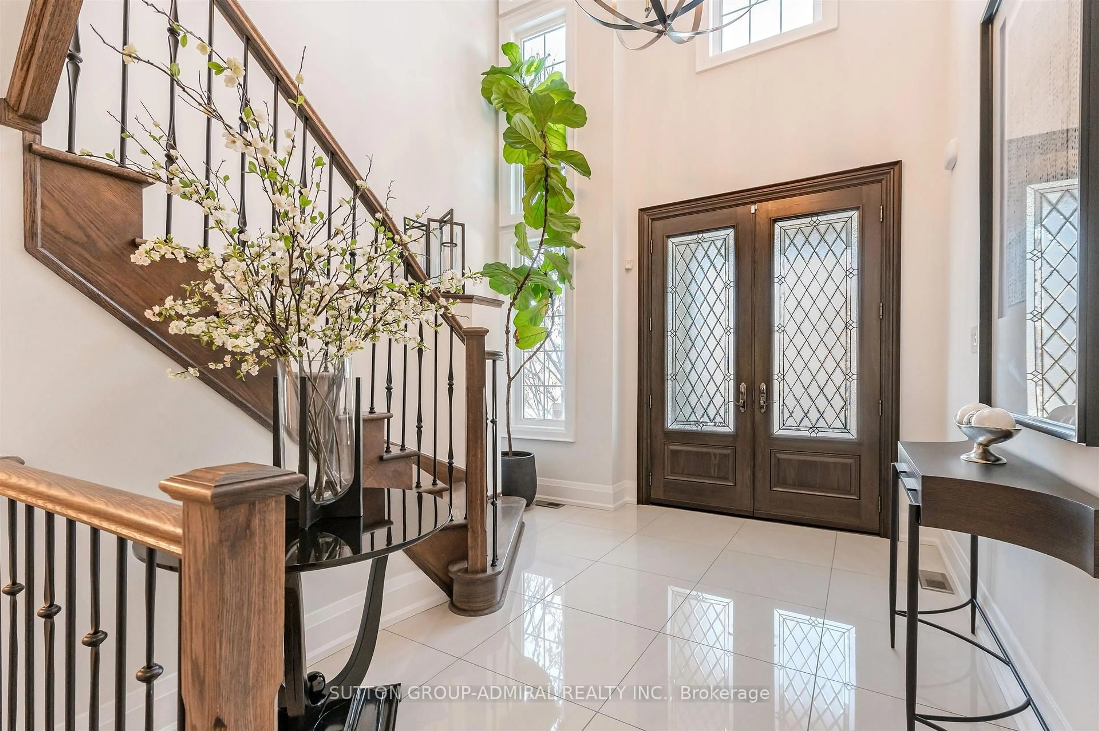 Indoor entryway for 15 Stormont Tr, Vaughan Ontario L4H 3W5