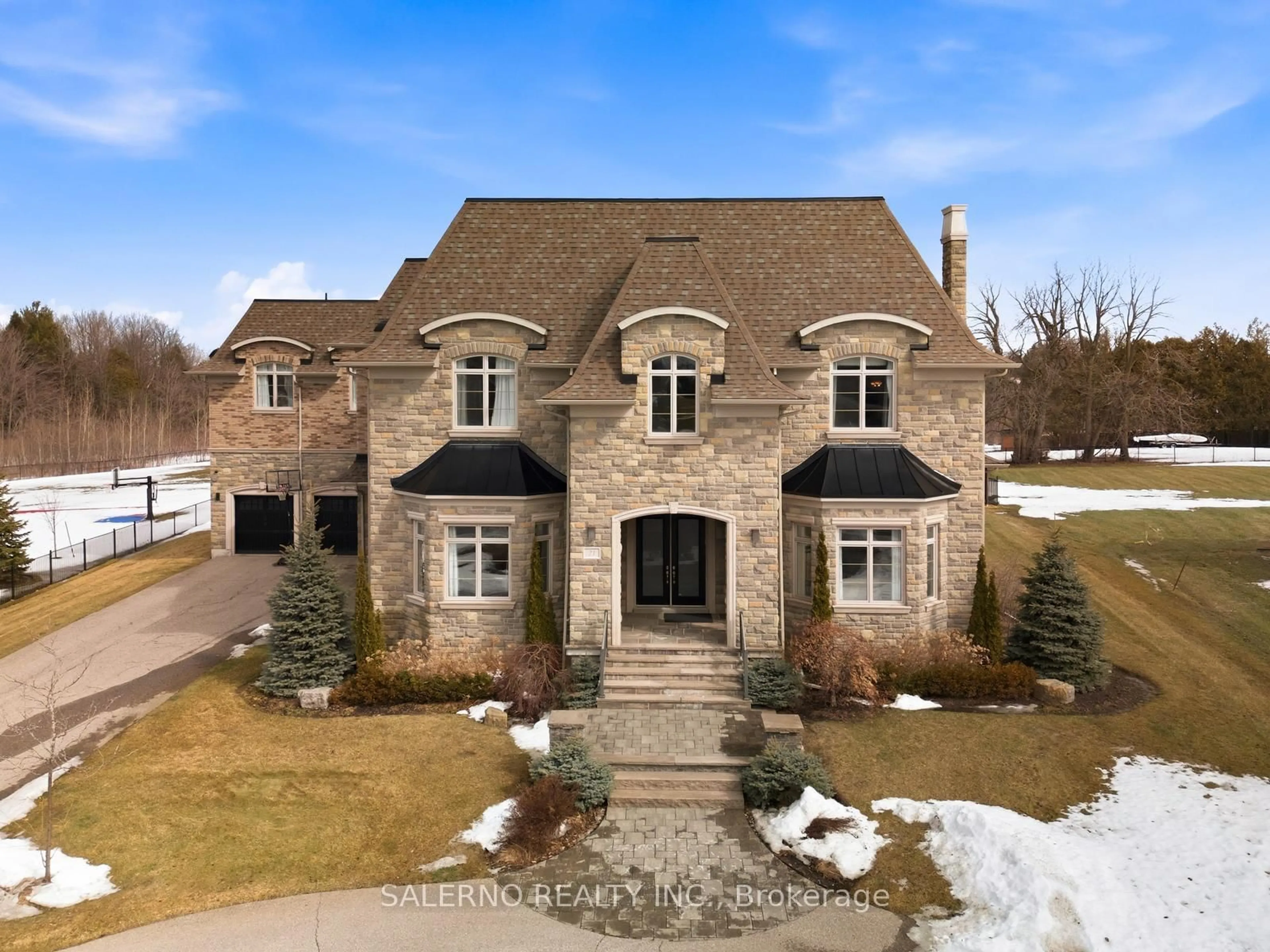 Home with brick exterior material, street for 21 Stallions Crt, Vaughan Ontario L6A 4V5