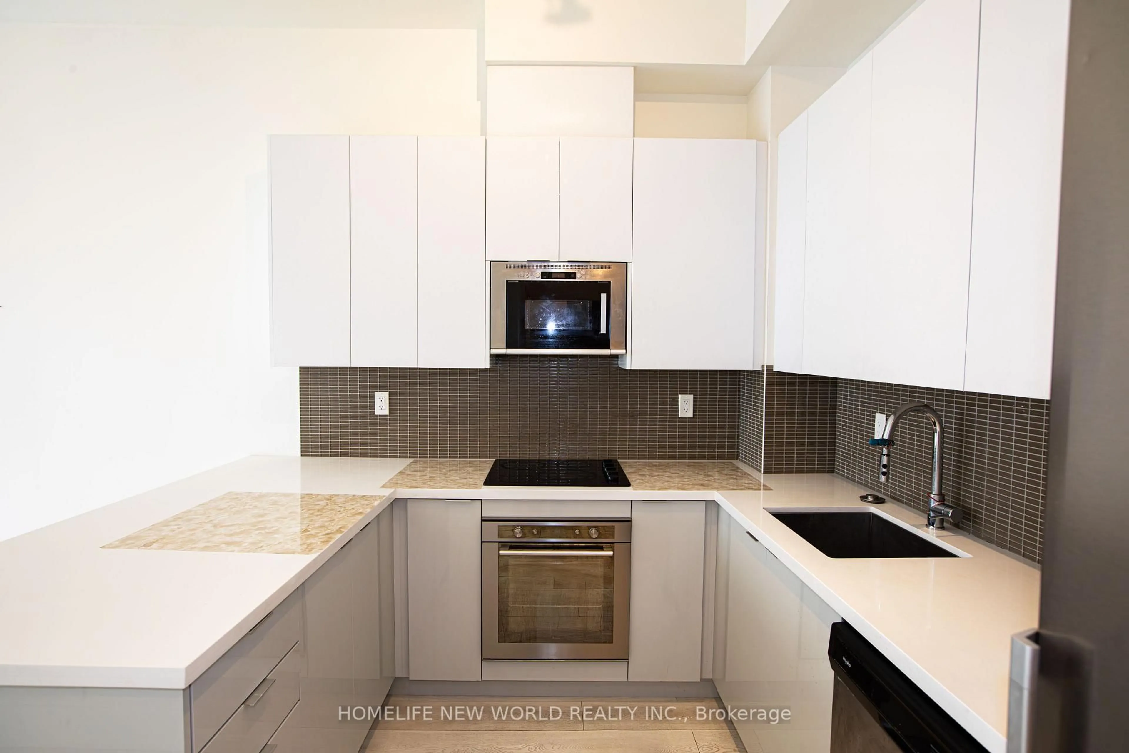 Standard kitchen, ceramic/tile floor for 2908 Highway 7 Rd #527, Vaughan Ontario L4K 0K5