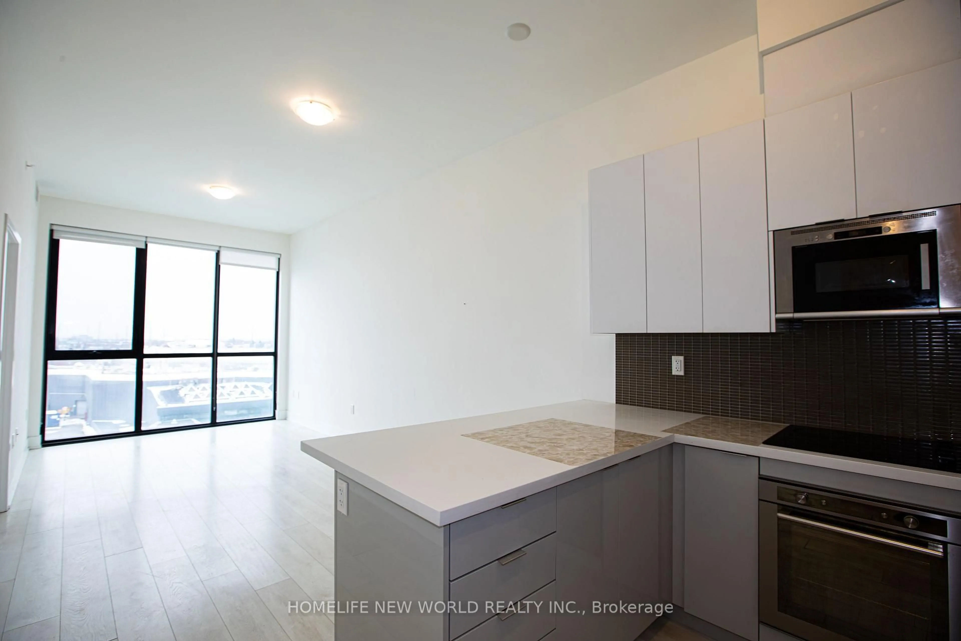 Standard kitchen, unknown for 2908 Highway 7 Rd #527, Vaughan Ontario L4K 0K5