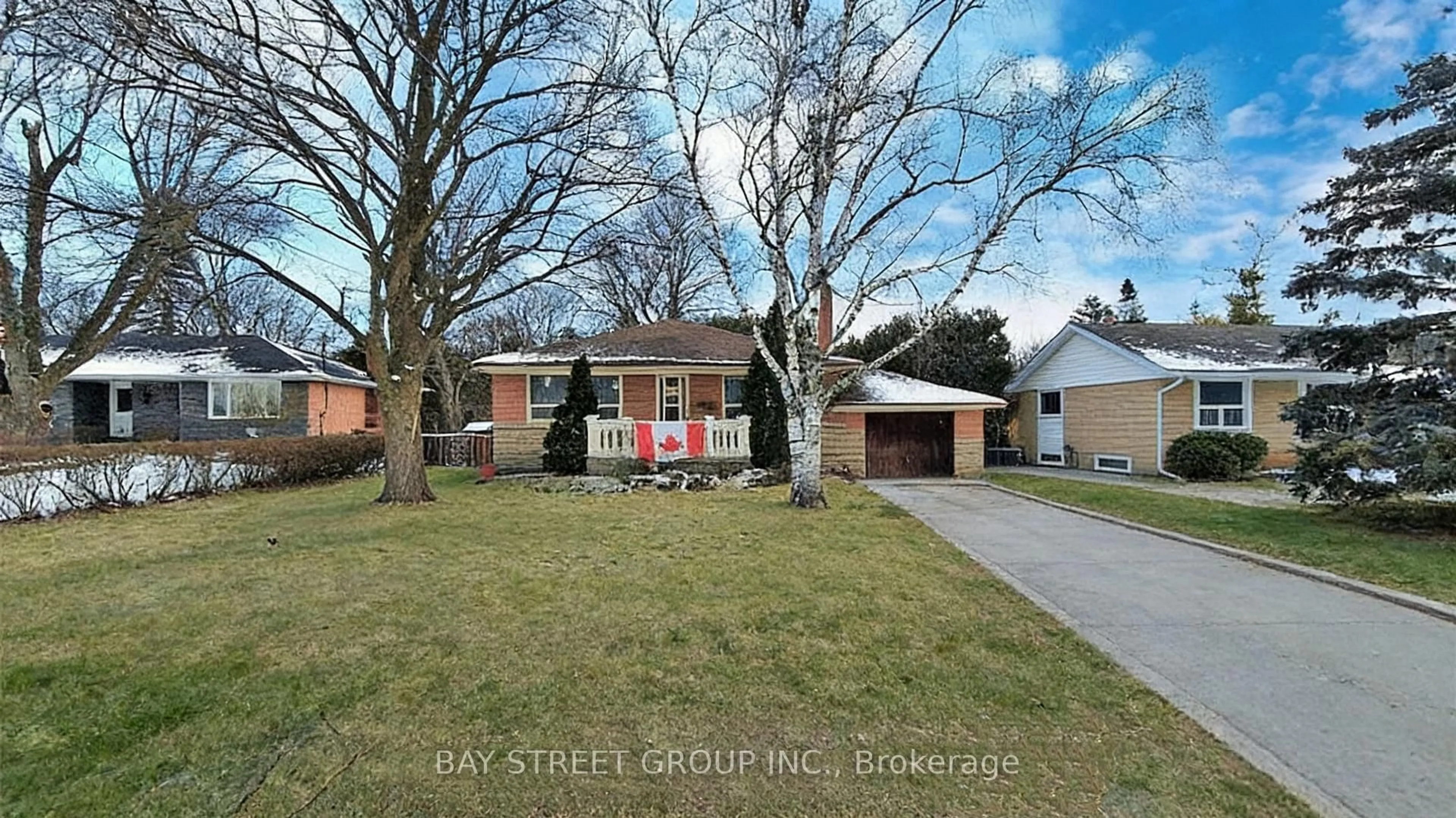 Home with brick exterior material, street for 42 Rougecrest Dr, Markham Ontario L3P 3B6