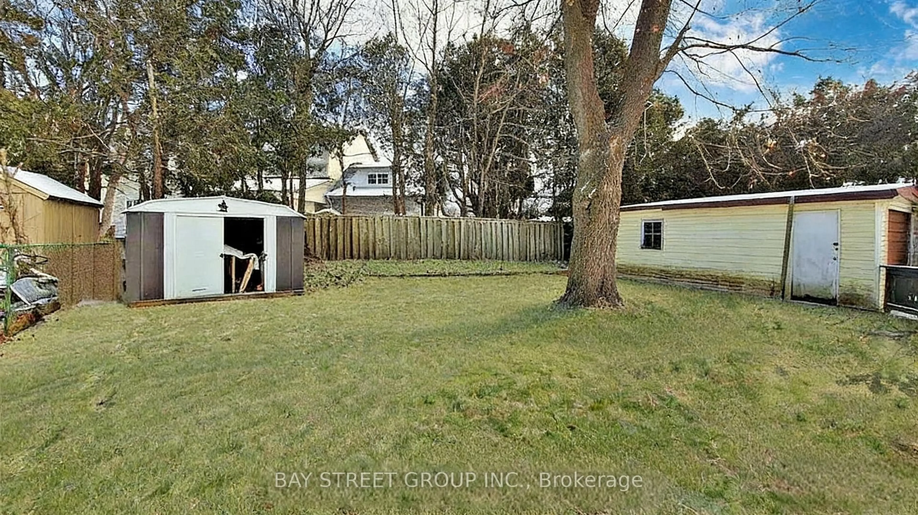 Shed for 42 Rougecrest Dr, Markham Ontario L3P 3B6