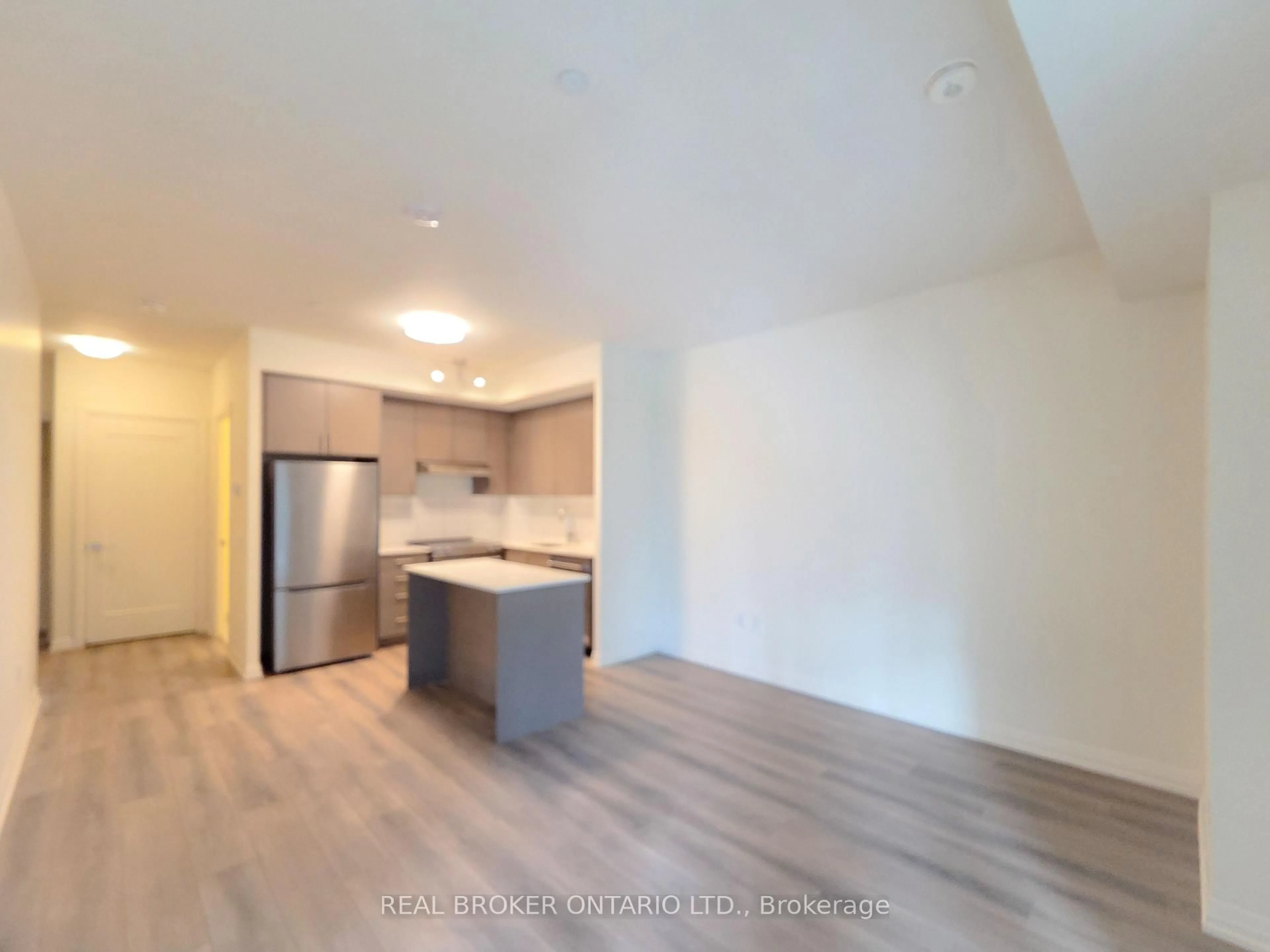 Unknown for 9000 Jane St #618, Vaughan Ontario L4K 0M6