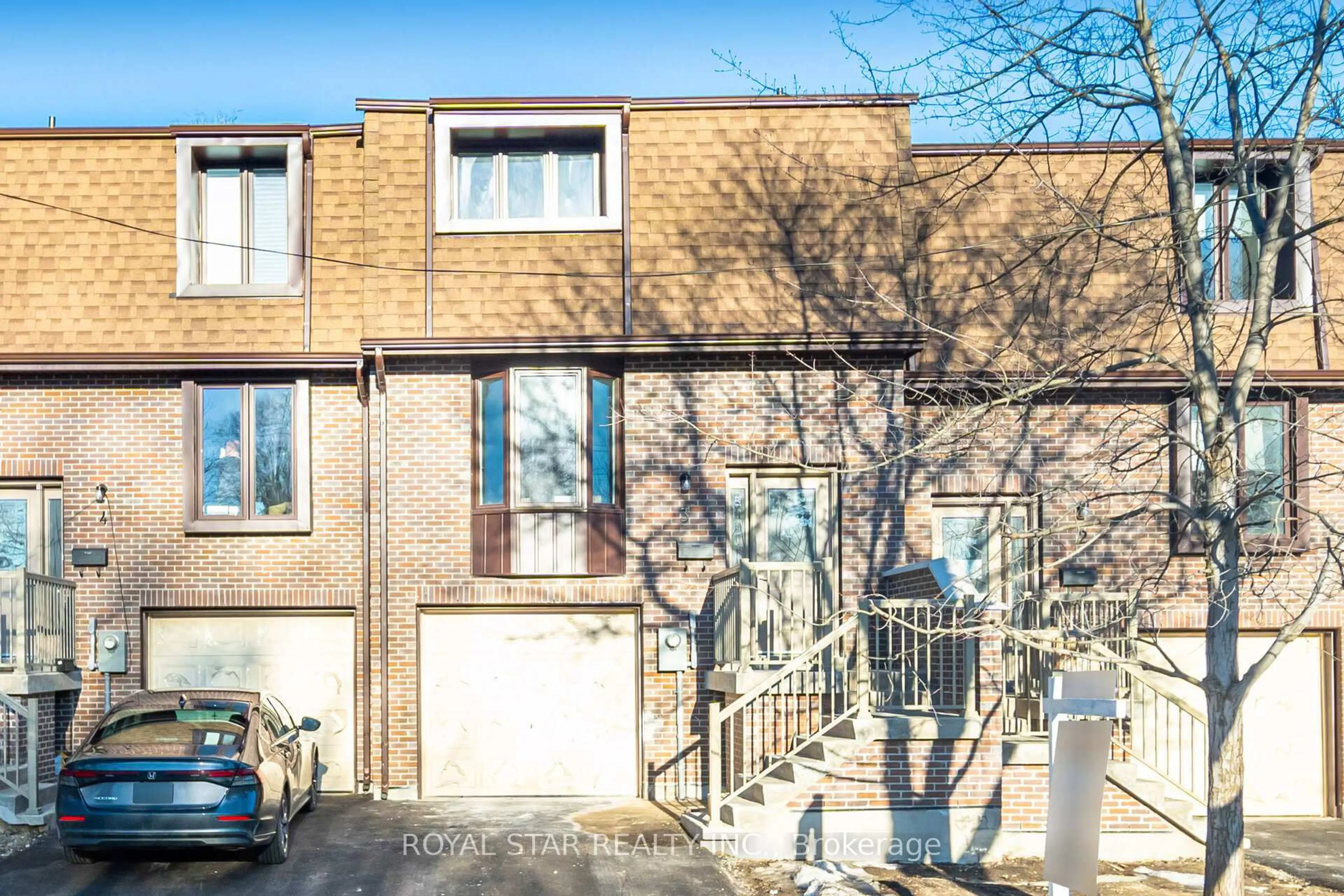 Unknown for 11 Plaisance Rd #3, Richmond Hill Ontario L4C 5H1