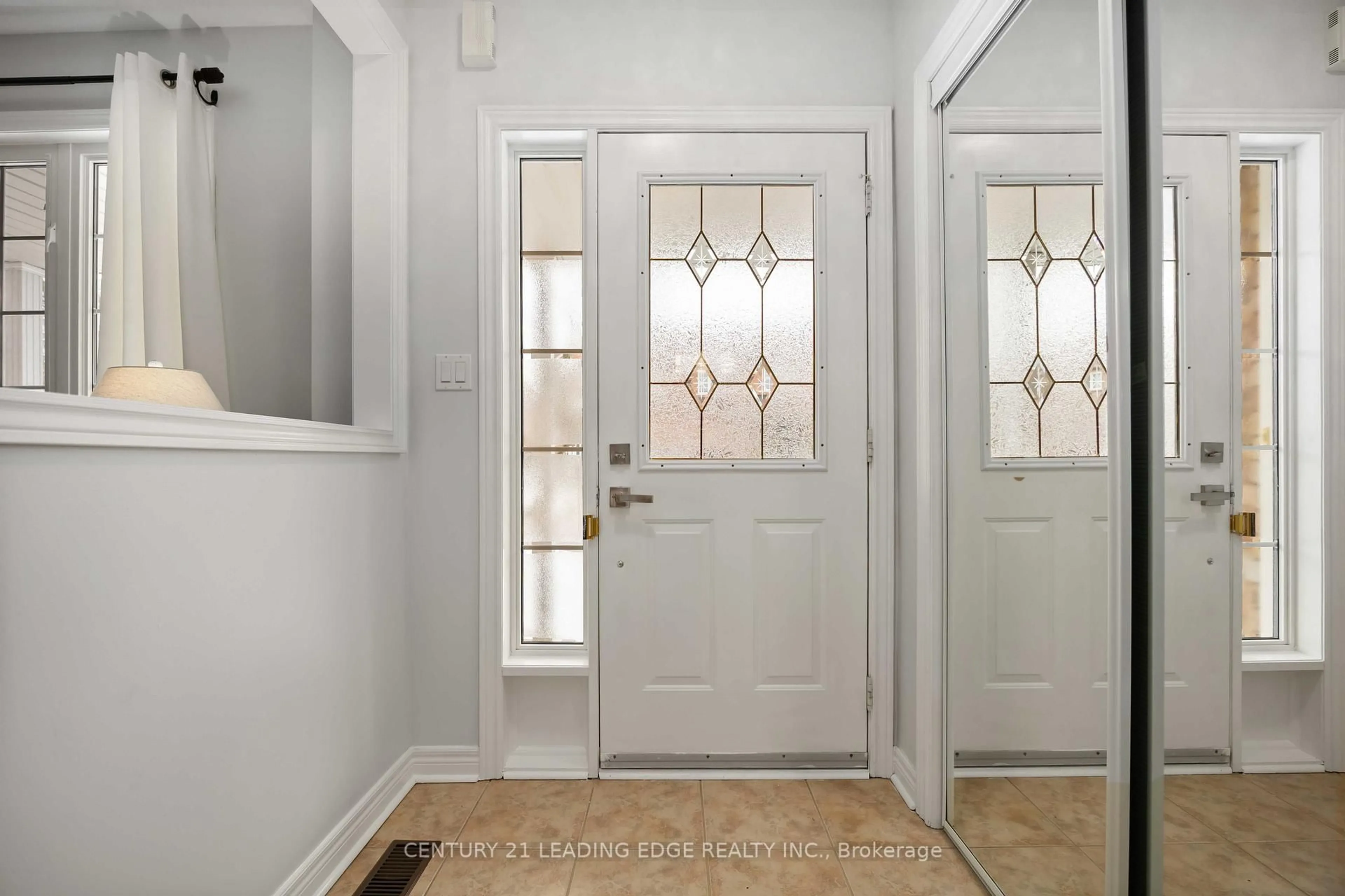 Indoor entryway for 12 Harry Blaylock Dr, Markham Ontario L6E 1W7