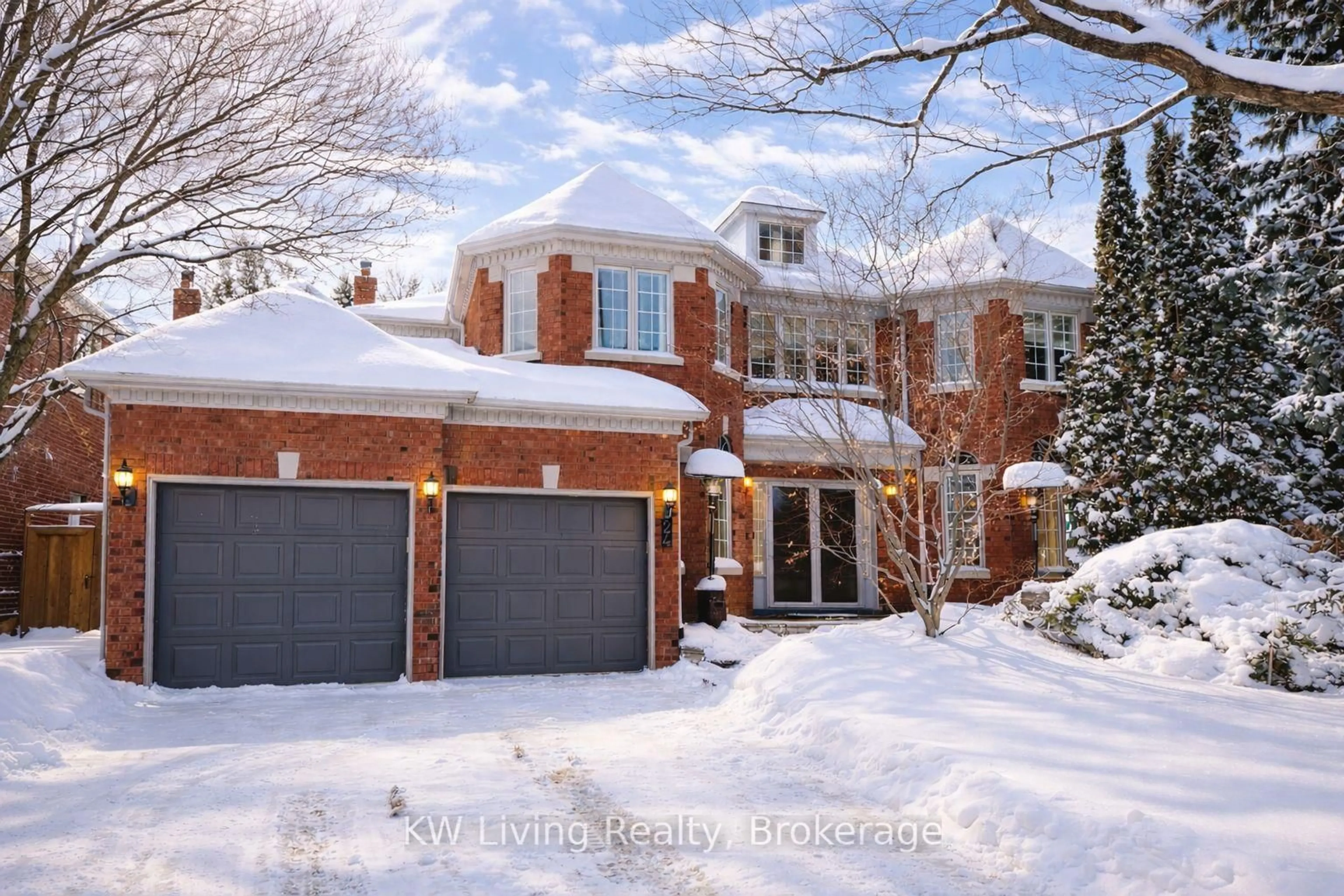 Home with brick exterior material, street for 24 Highview Cres, Richmond Hill Ontario L4B 2T7