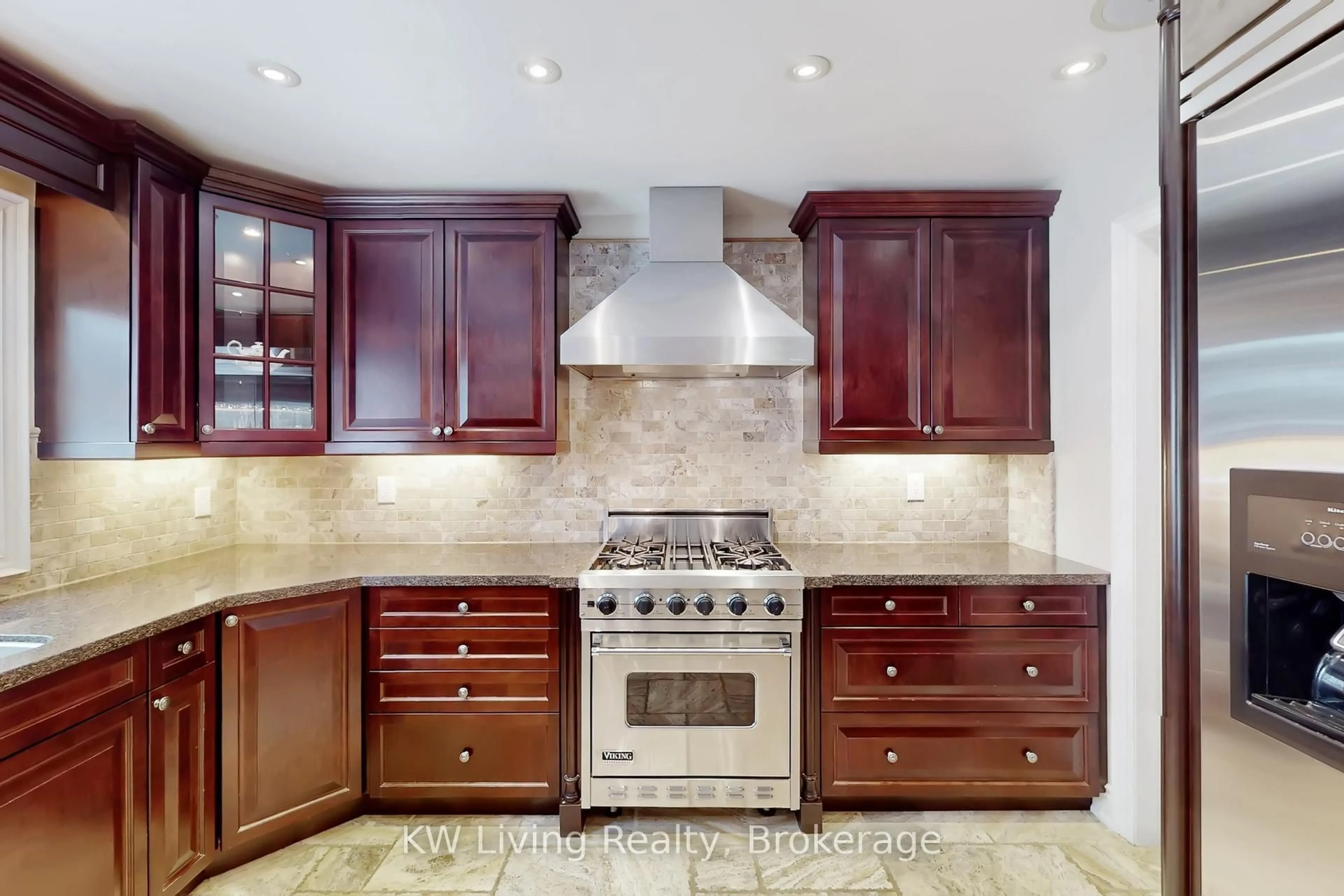 Unknown for 24 Highview Cres, Richmond Hill Ontario L4B 2T7