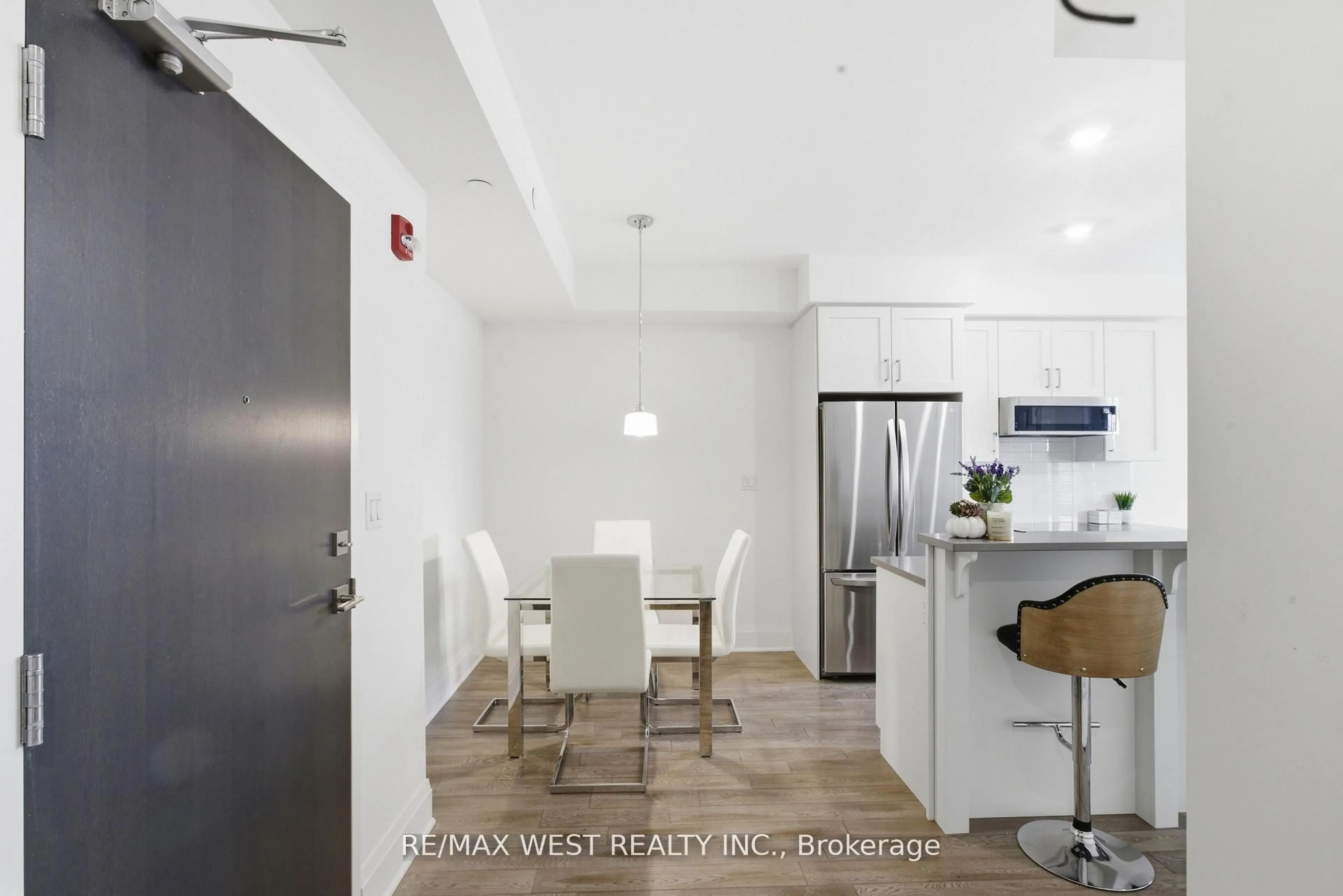 Unknown for 2 Adam Sellers St #412, Markham Ontario L6B 1P2