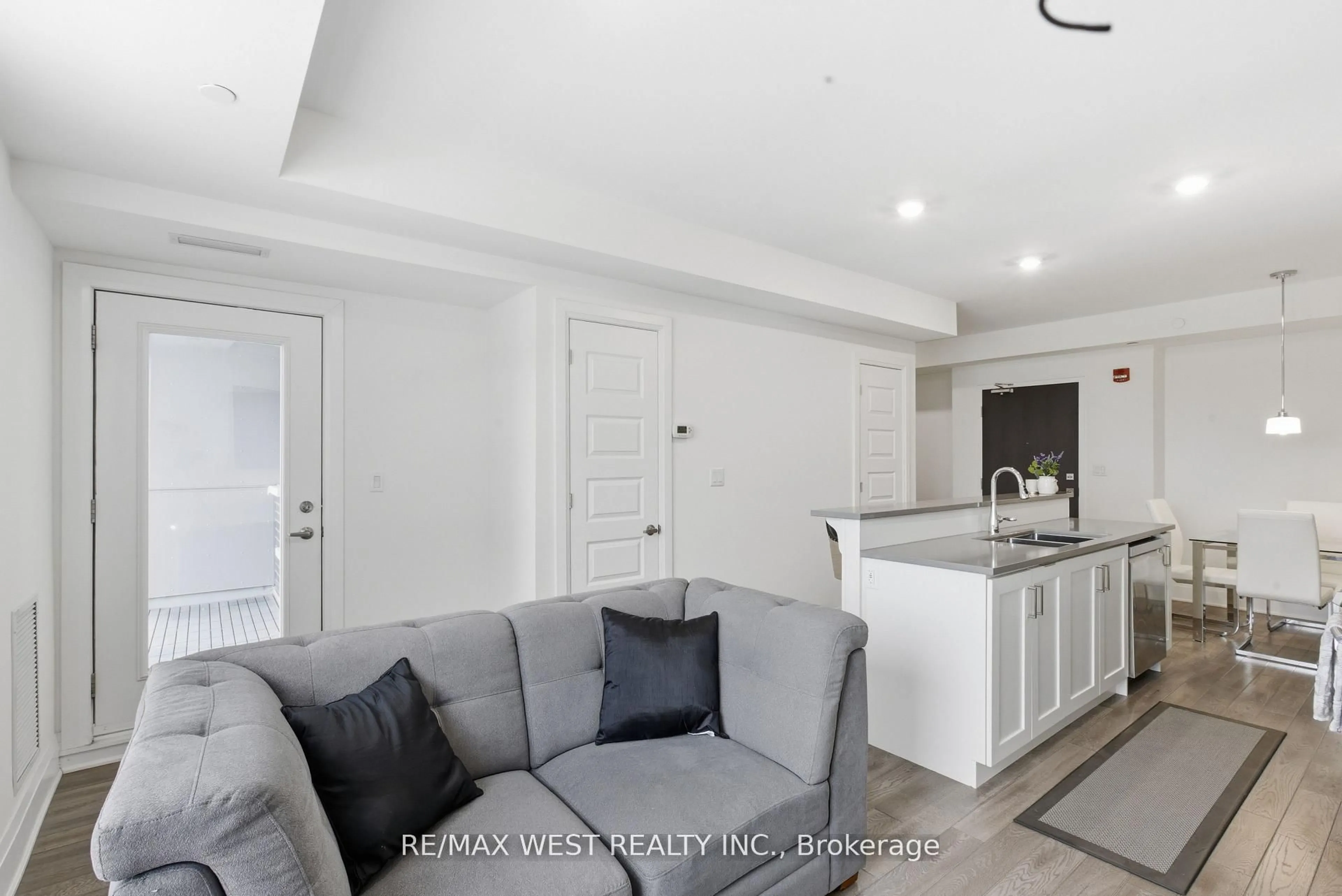 Open concept kitchen, unknown for 2 Adam Sellers St #412, Markham Ontario L6B 1P2