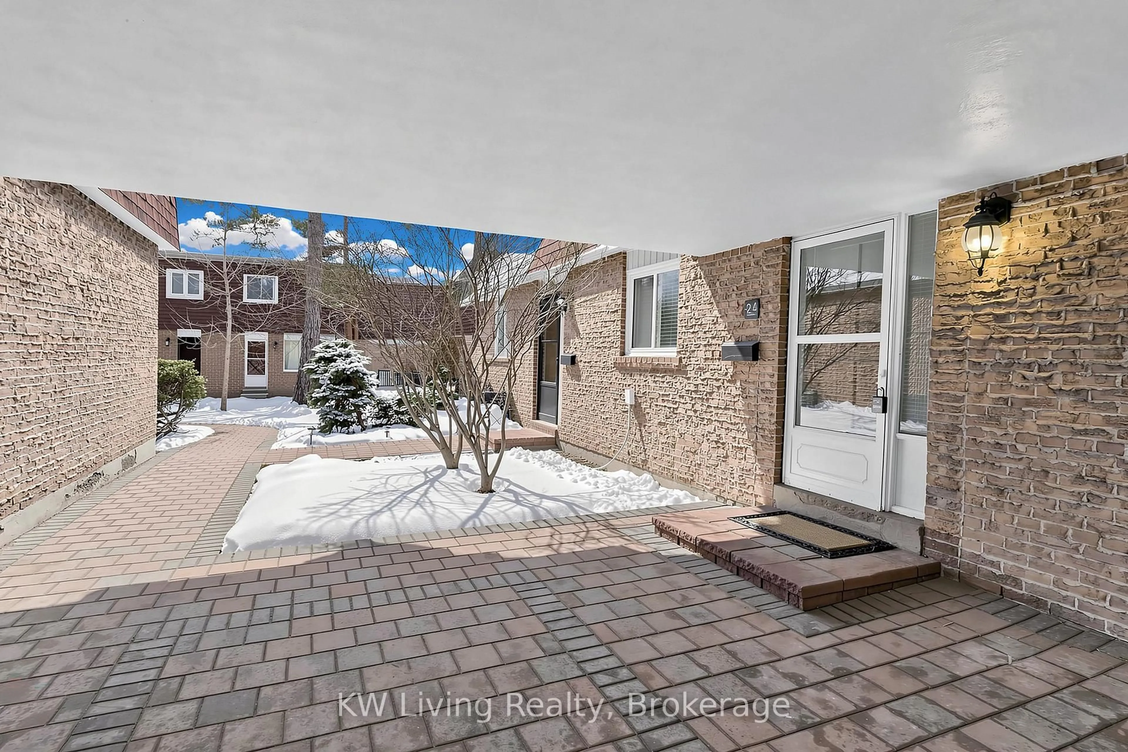 Unknown for 24 The Carriage Way, Markham Ontario L3T 4V1