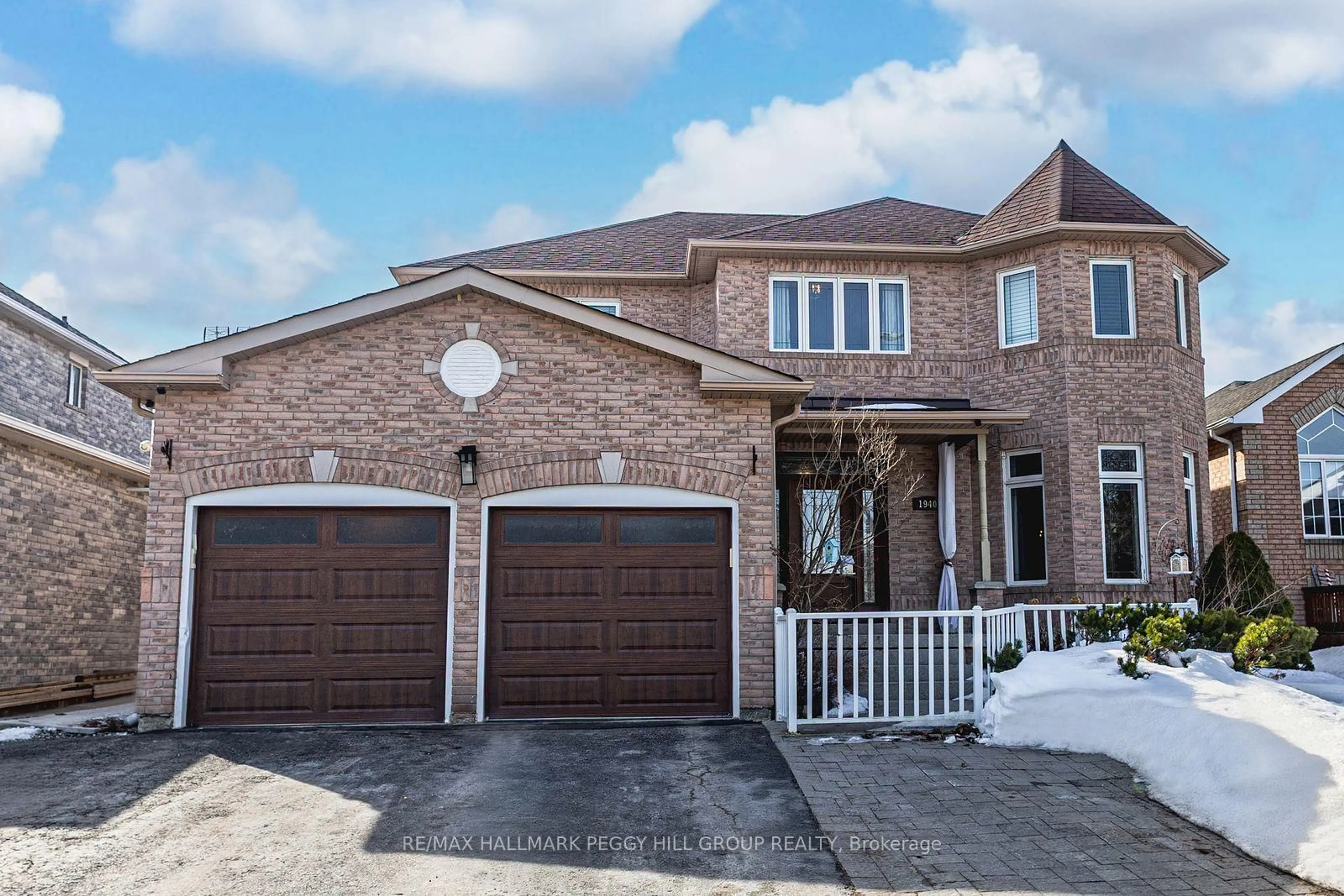 Home with brick exterior material, street for 1940 Webster Blvd, Innisfil Ontario L9S 2A5