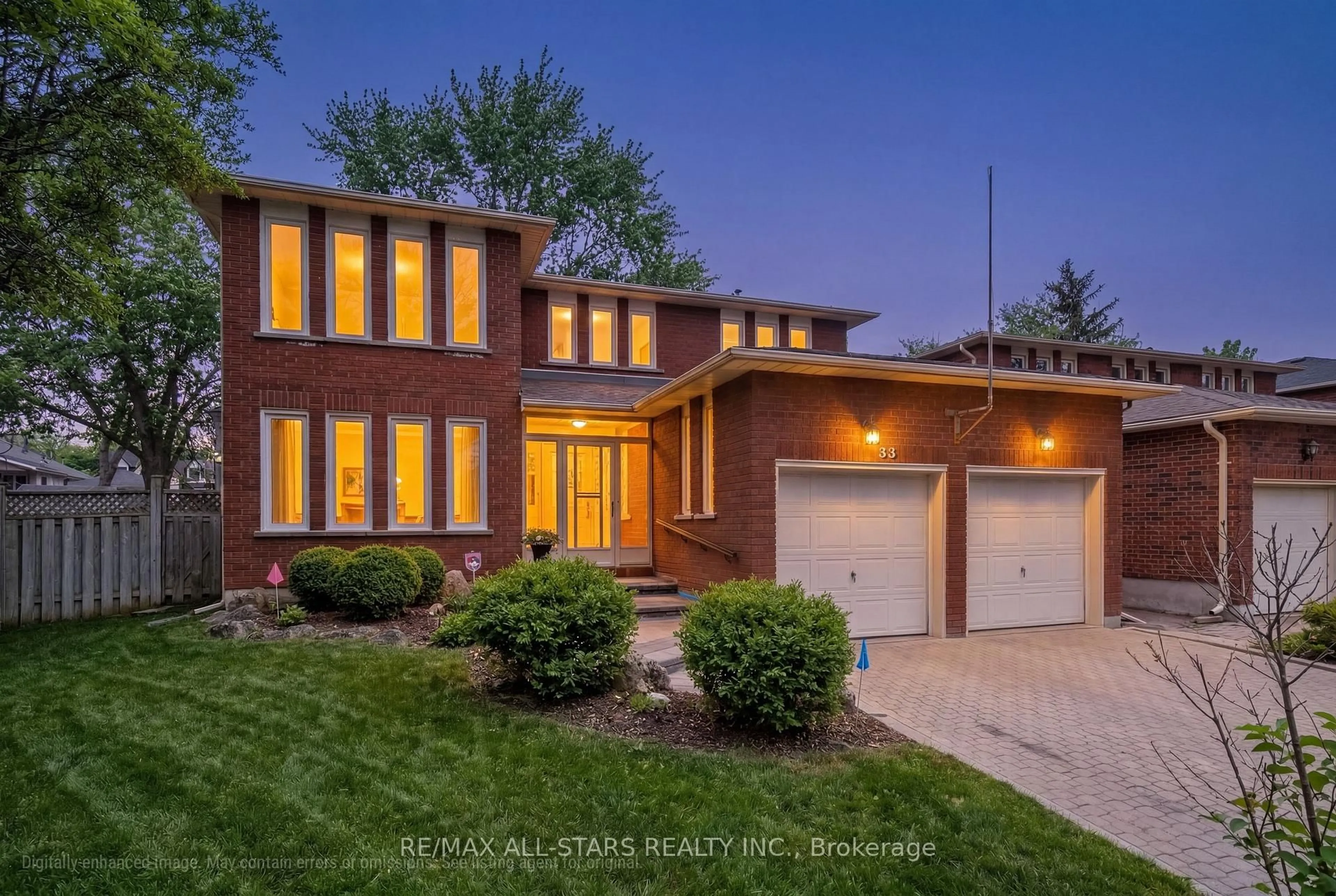 Home with brick exterior material, street for 33 Carpenter Crt, Markham Ontario L3P 6W3