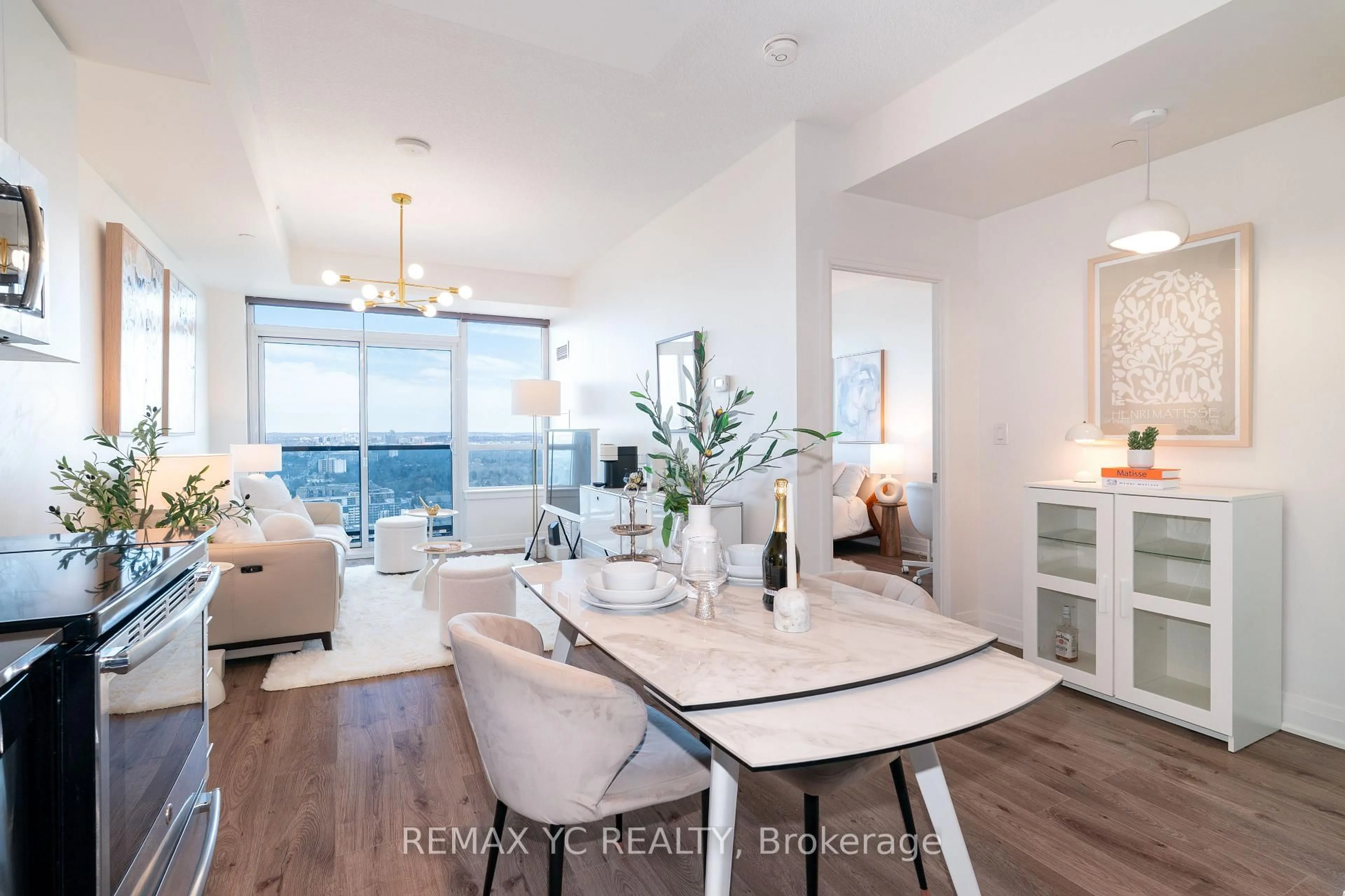 Unknown for 7165 Yonge St #PH201, Markham Ontario L3T 0C9