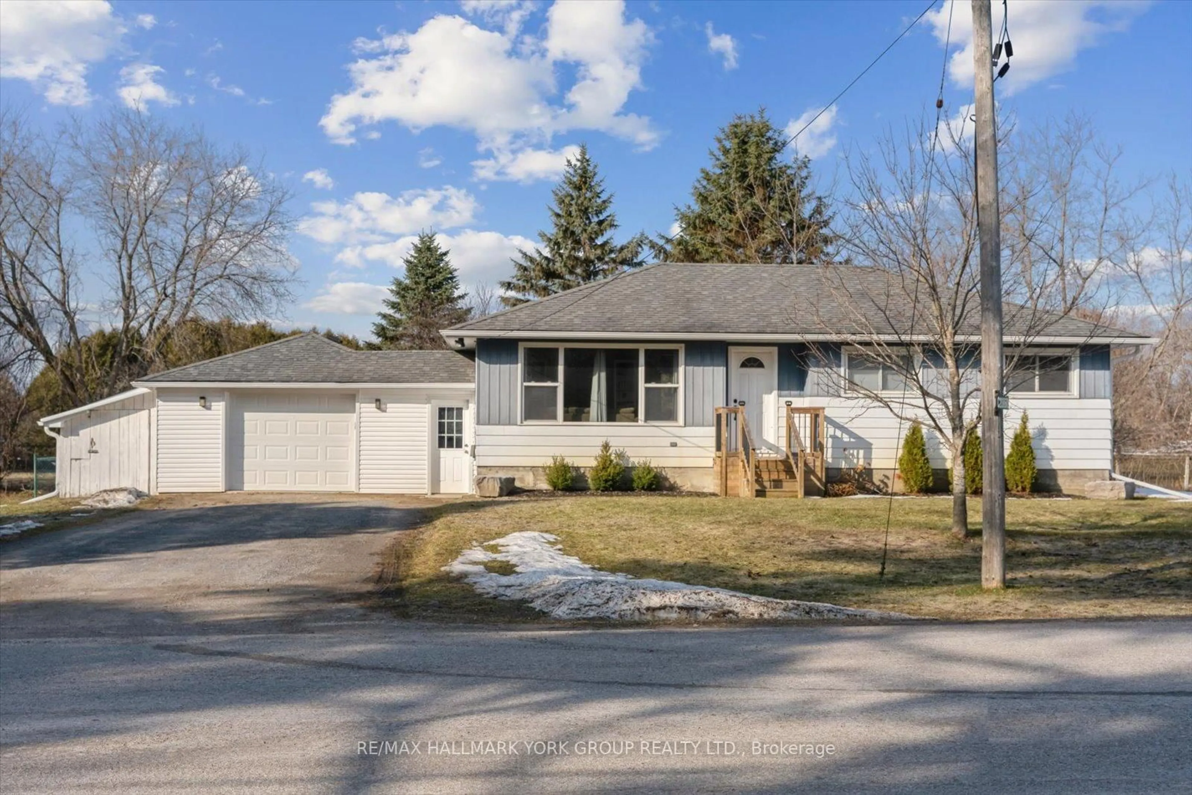 Home with vinyl exterior material, street for 20860 Brock Rd, Brock Ontario L0E 1E0