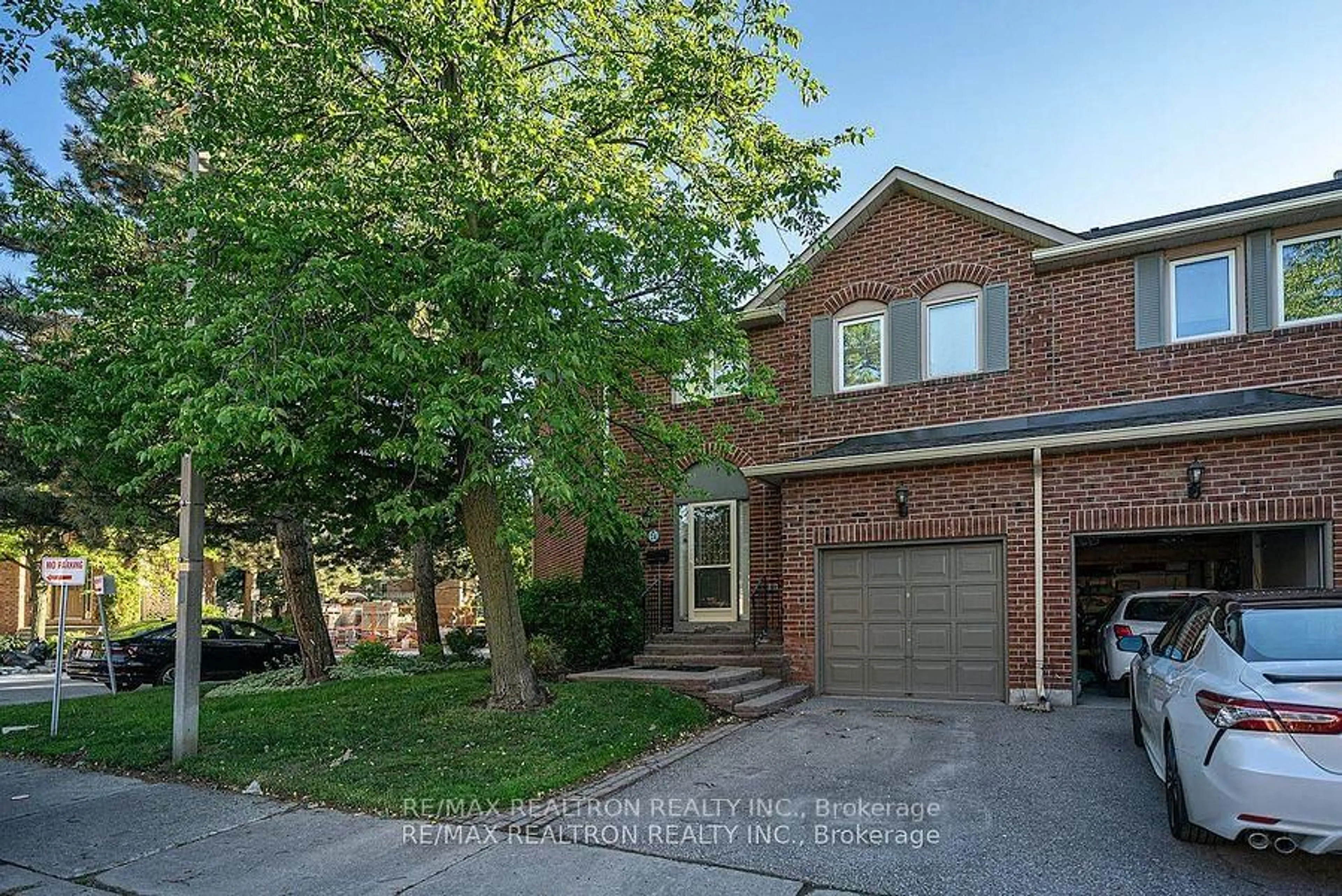 Home with brick exterior material, street for 24 Beaumont Pl #61, Vaughan Ontario L4J 4X2