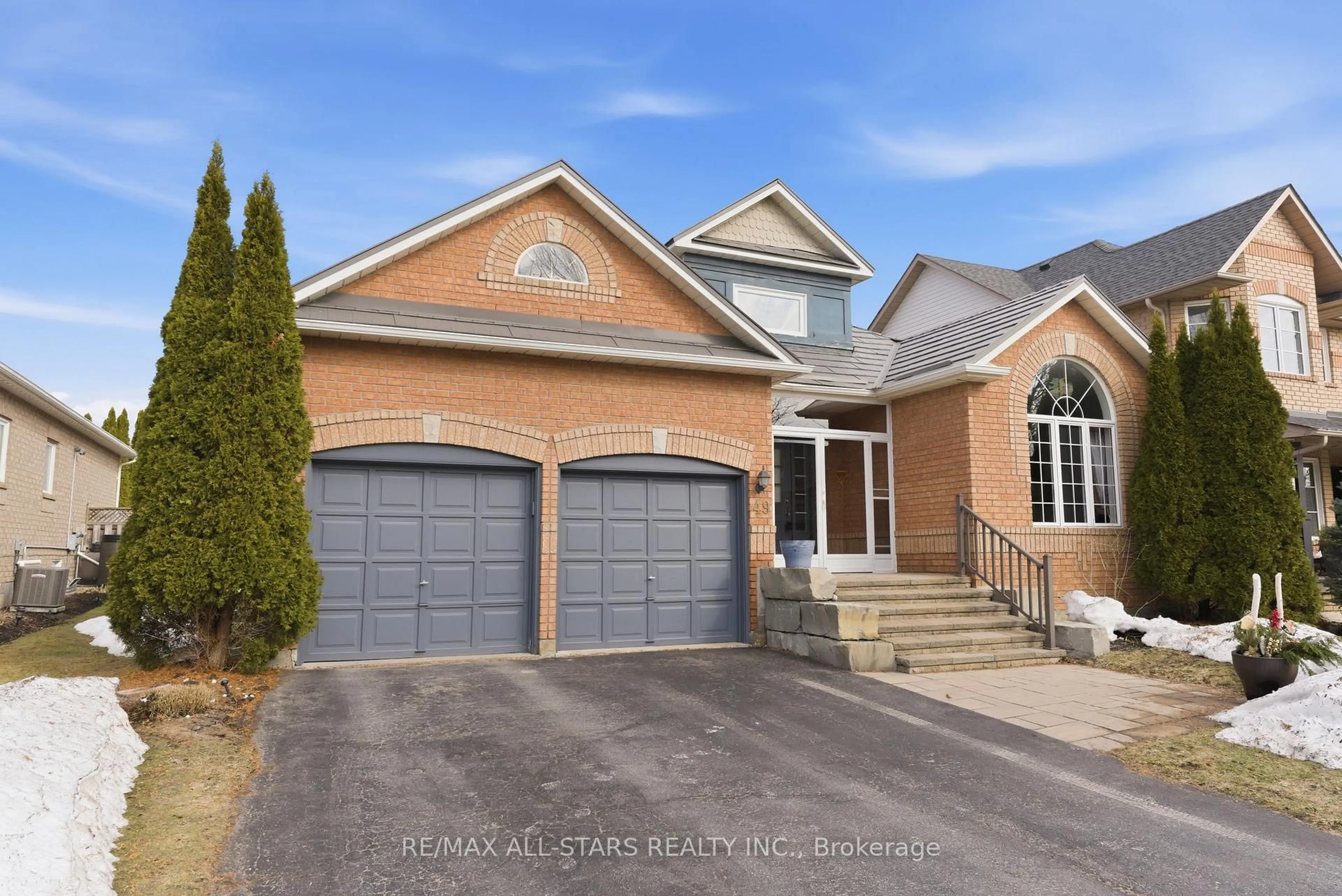 Home with brick exterior material, street for 49 Rosena Lane, Uxbridge Ontario L9P 1X7