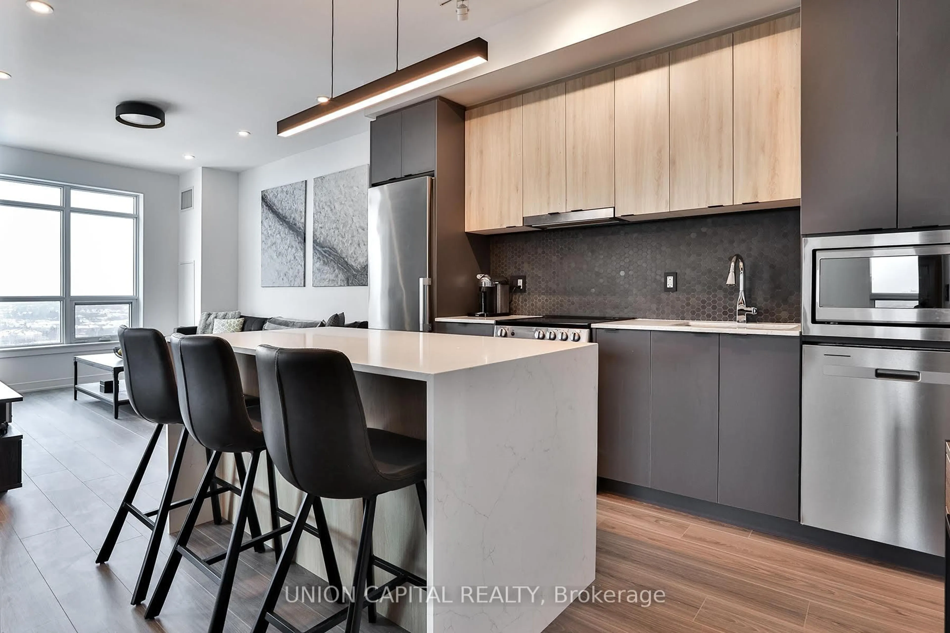 Contemporary kitchen, unknown for 30 Upper Mall Way #1002, Vaughan Ontario L4J 0L7